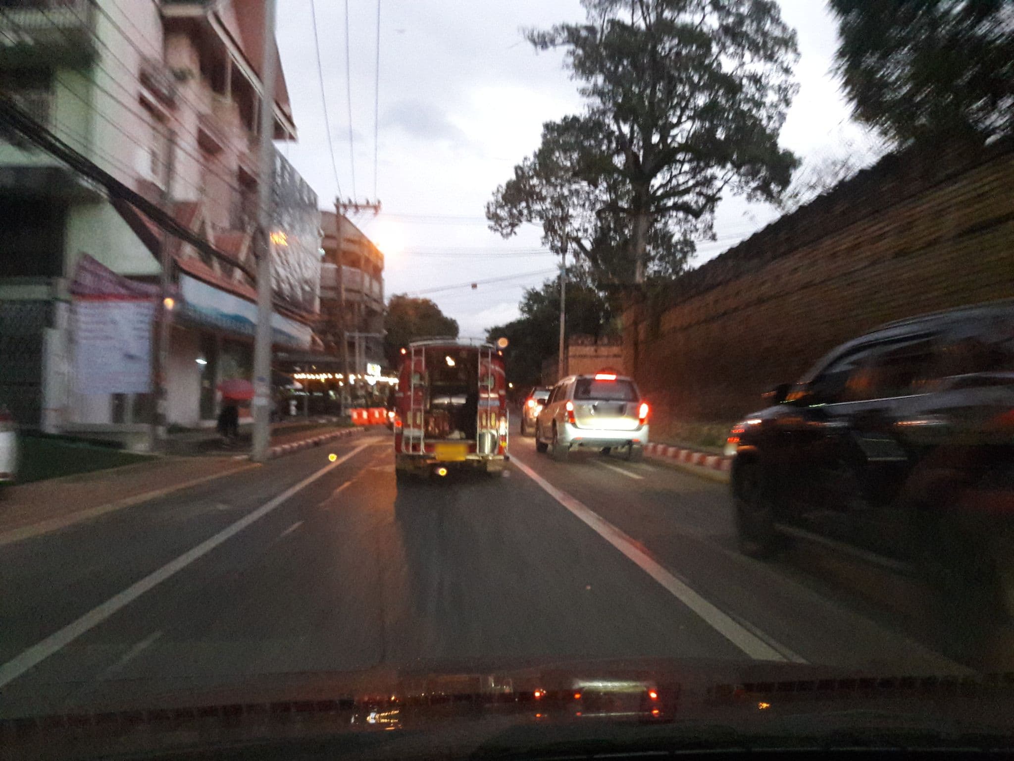 Street view near Marigold Lanna Boutique Hotel Chiangmai, Chiang Mai — © ratchaphat (CC BY-SA · Mapillary)