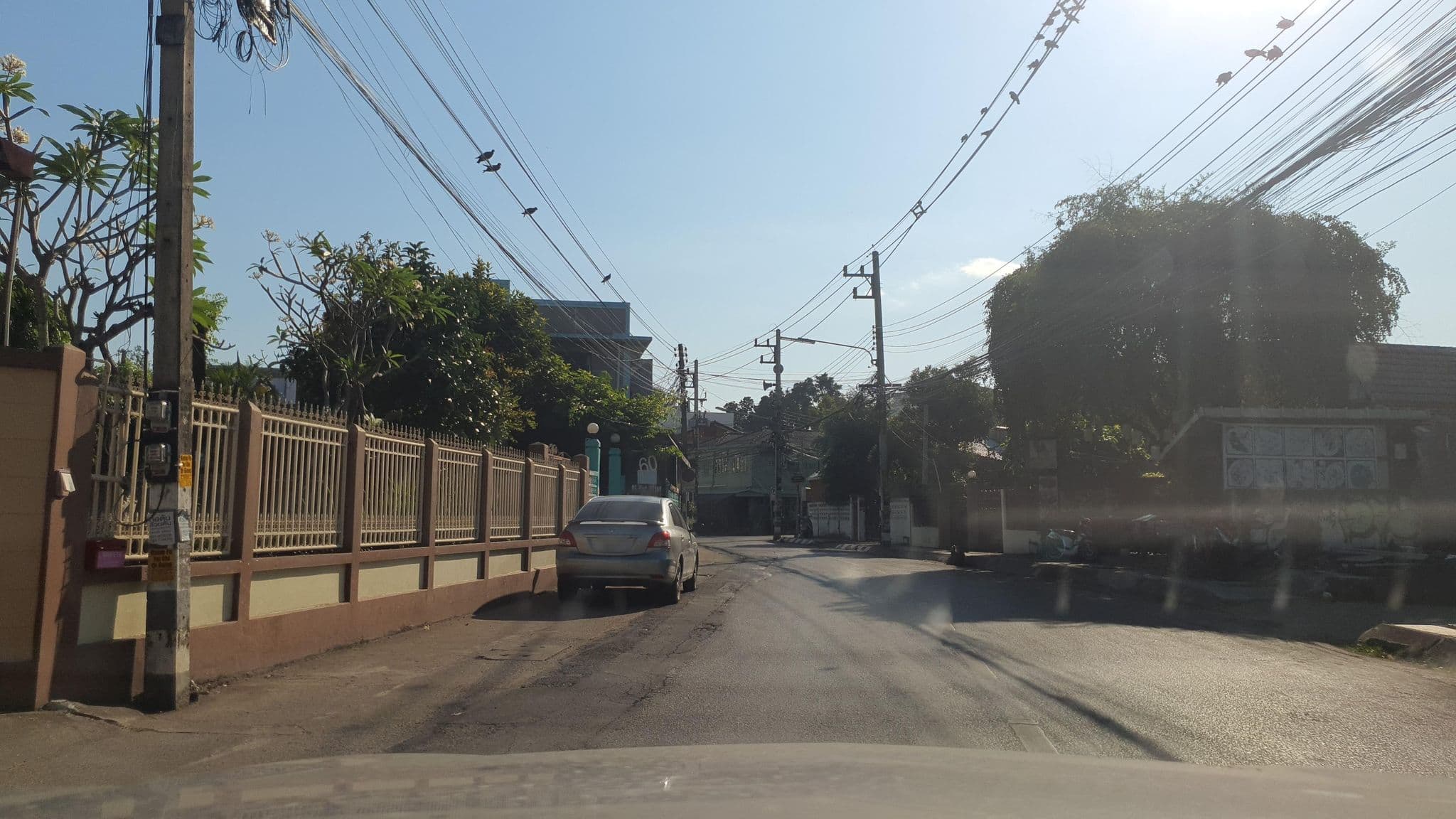 Street view near sabai gardan, Chiang Mai — © jrcarlsen (CC BY-SA · Mapillary)