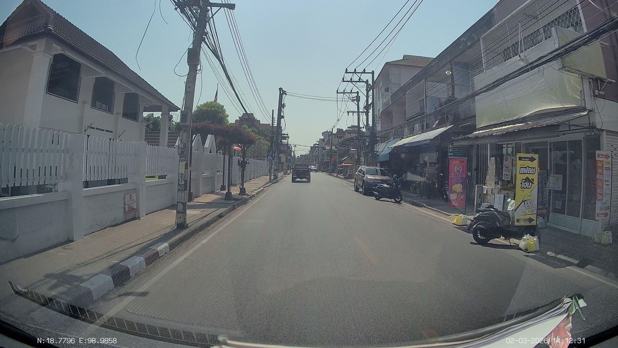 Street view near Chiang Mai Gate Capsule Hostel, Chiang Mai — © ThailandCambodia (CC BY-SA · Mapillary)