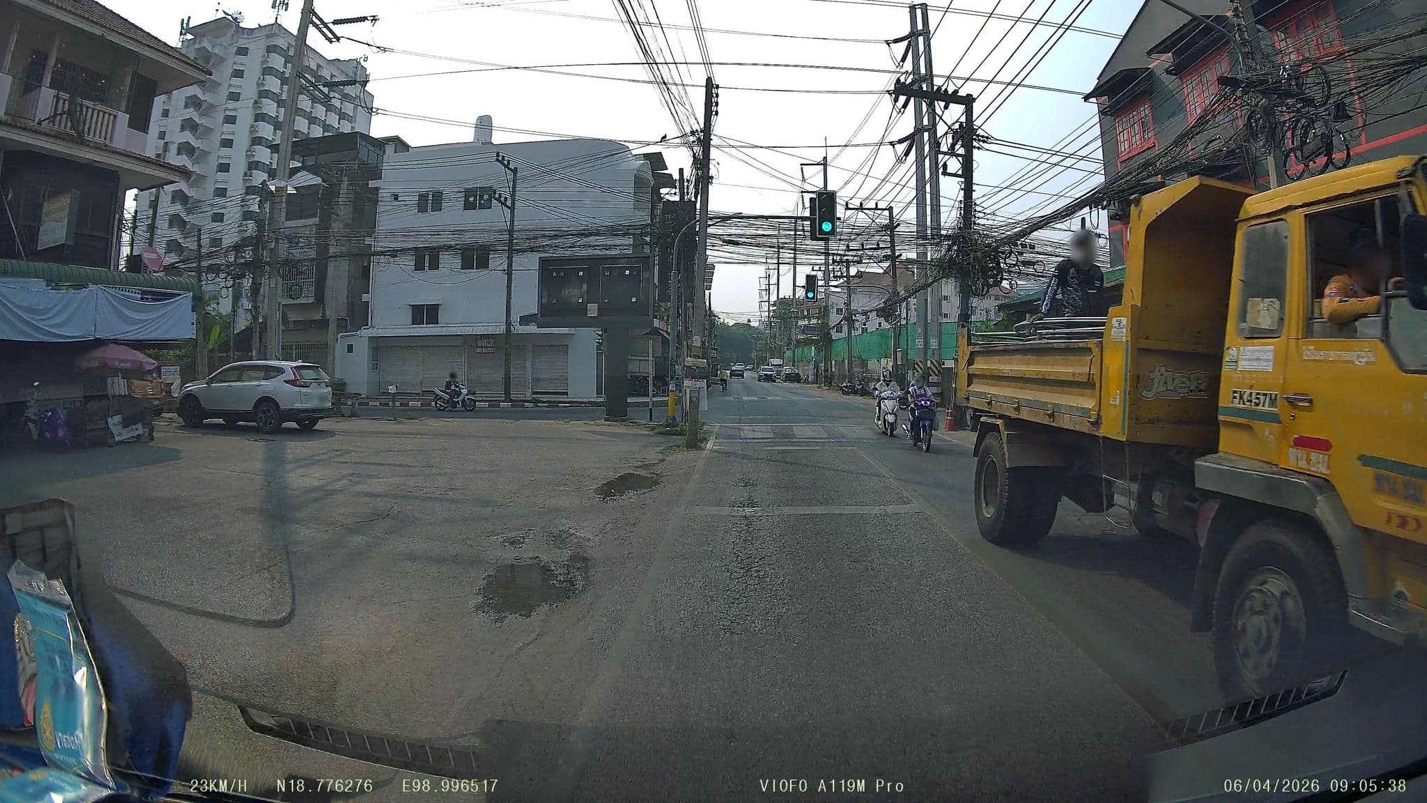 Street view near Chill Bed Hostel, Chiang Mai — © ThailandCambodia (CC BY-SA · Mapillary)