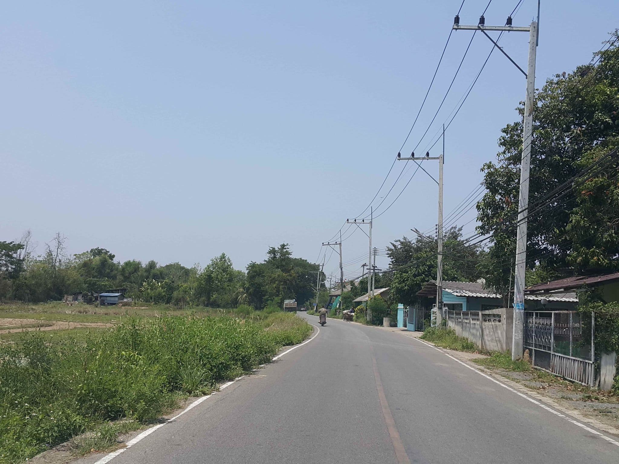 Street view near Sungampang boutique house, San Kamphaeng — © jrcarlsen (CC BY-SA · Mapillary)