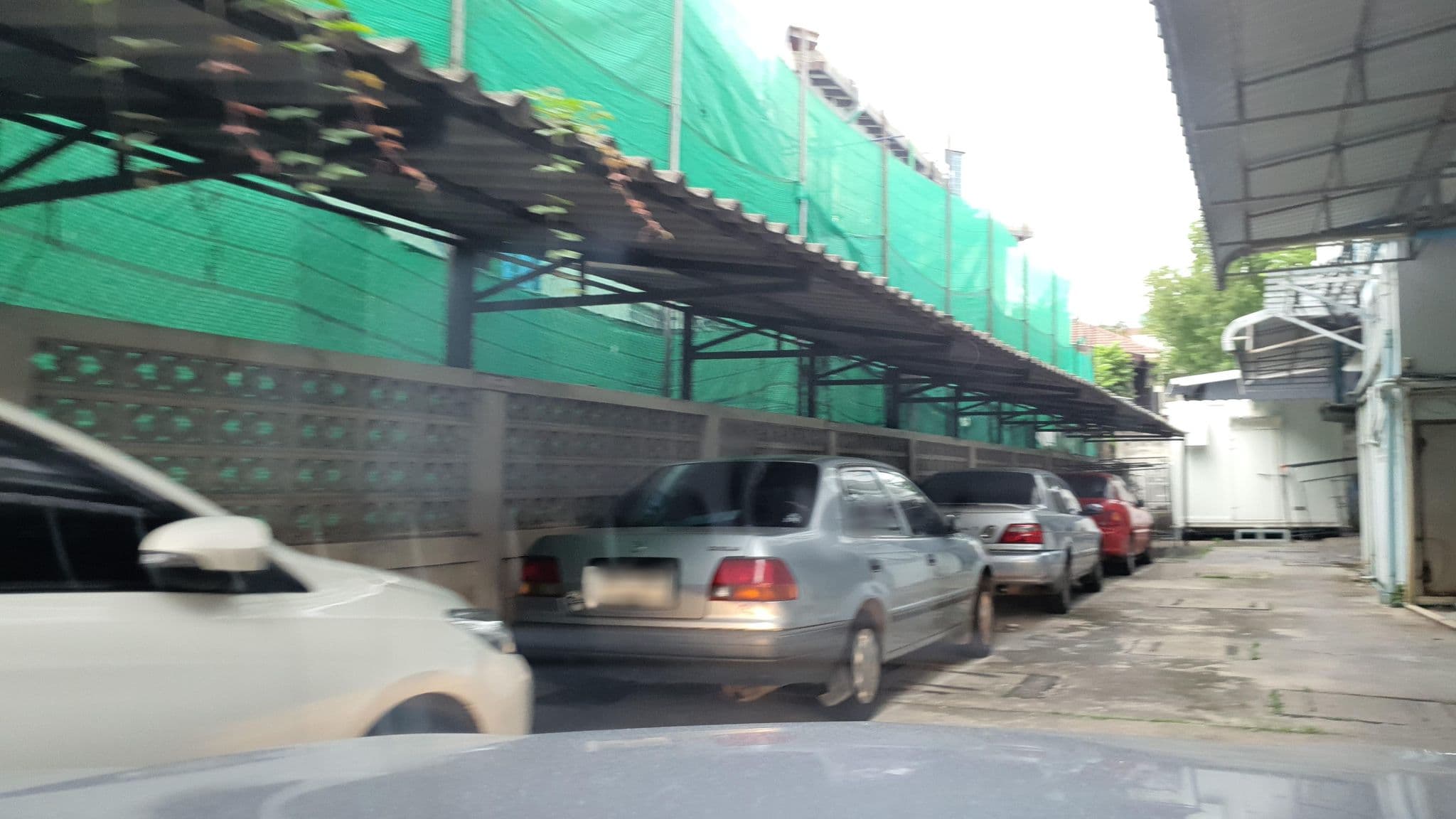 Street view near G Nimman, Chiang Mai — © jrcarlsen (CC BY-SA · Mapillary)