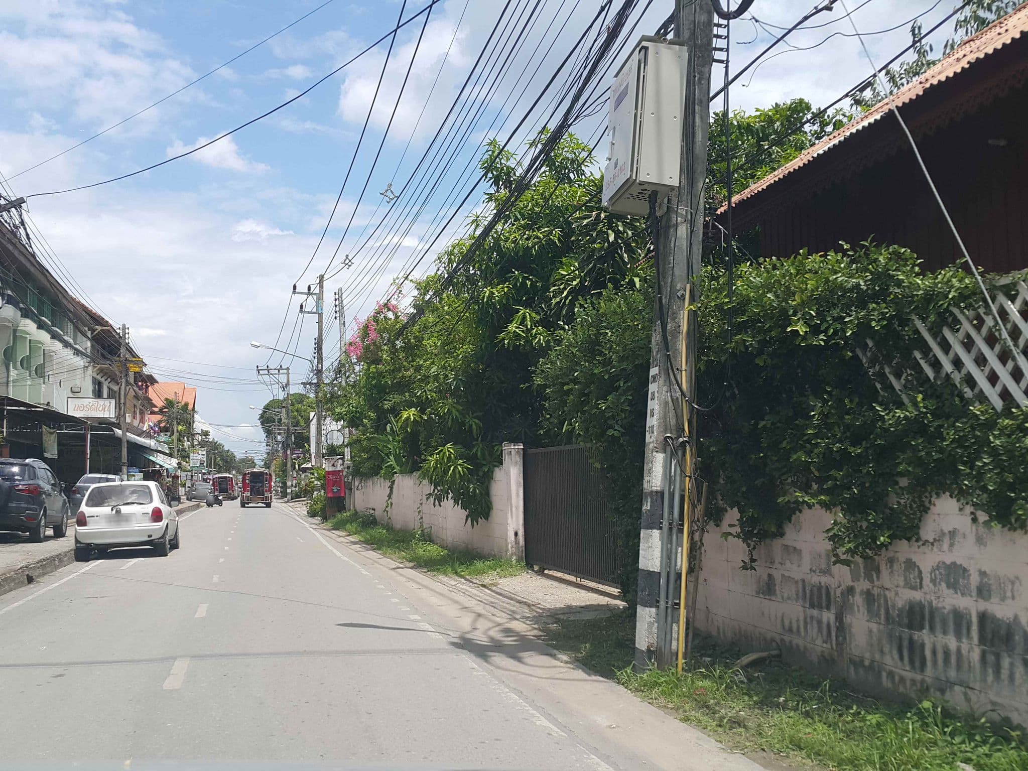 Street view near Non@Chiang Mai, Chiang Mai — © jrcarlsen (CC BY-SA · Mapillary)