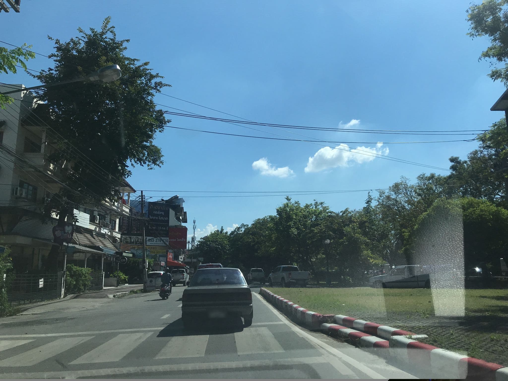 Street view near Ritz Old Town Hotel, Chiang Mai — © prasert (CC BY-SA · Mapillary)