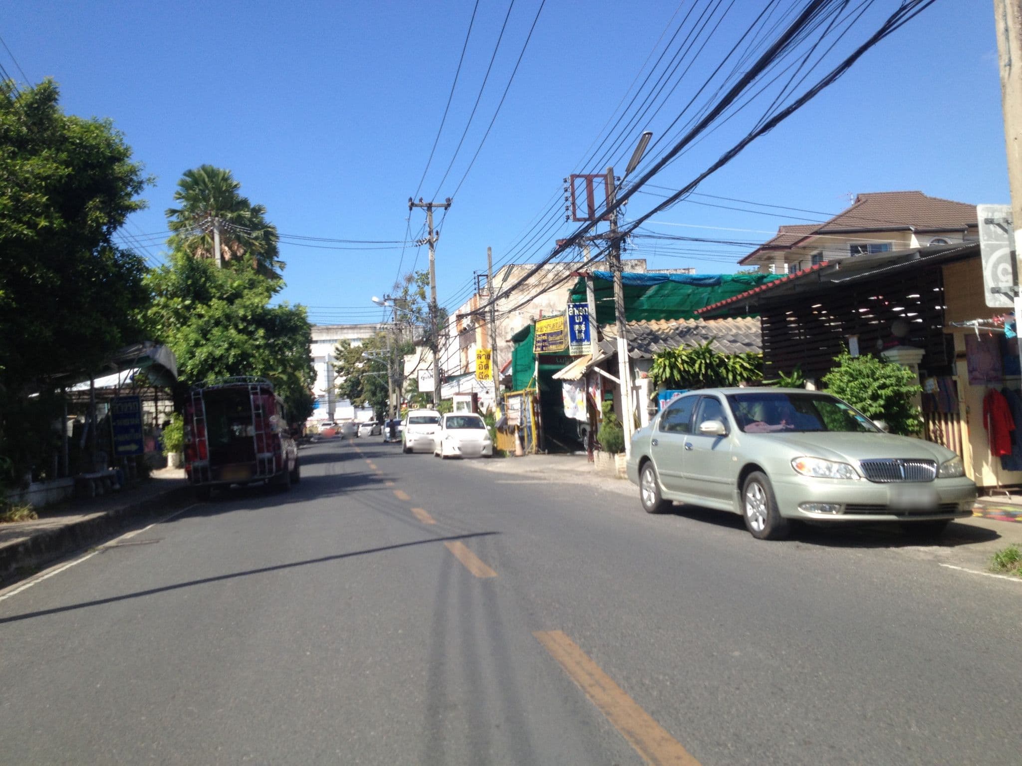 Street view near 9 SUITE Luxury Boutique Hotel, Chiang Mai — © jimwatana (CC BY-SA · Mapillary)