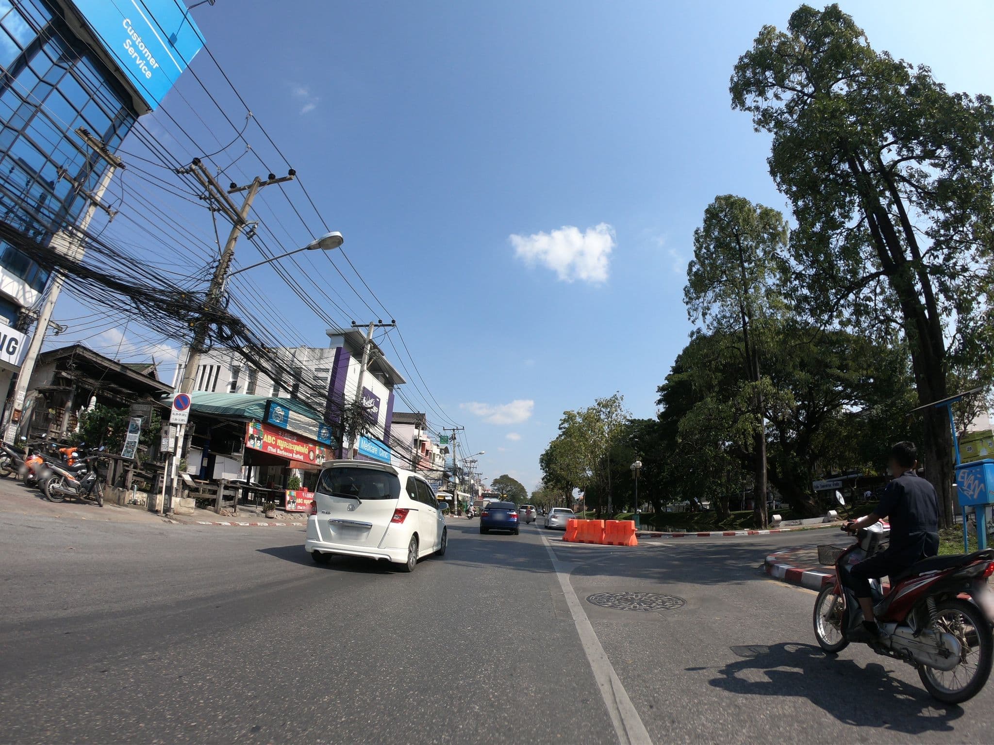 Street view near About A Bed Hostel Chiang Mai, Chiang Mai — © chanuwath_grab (CC BY-SA · Mapillary)