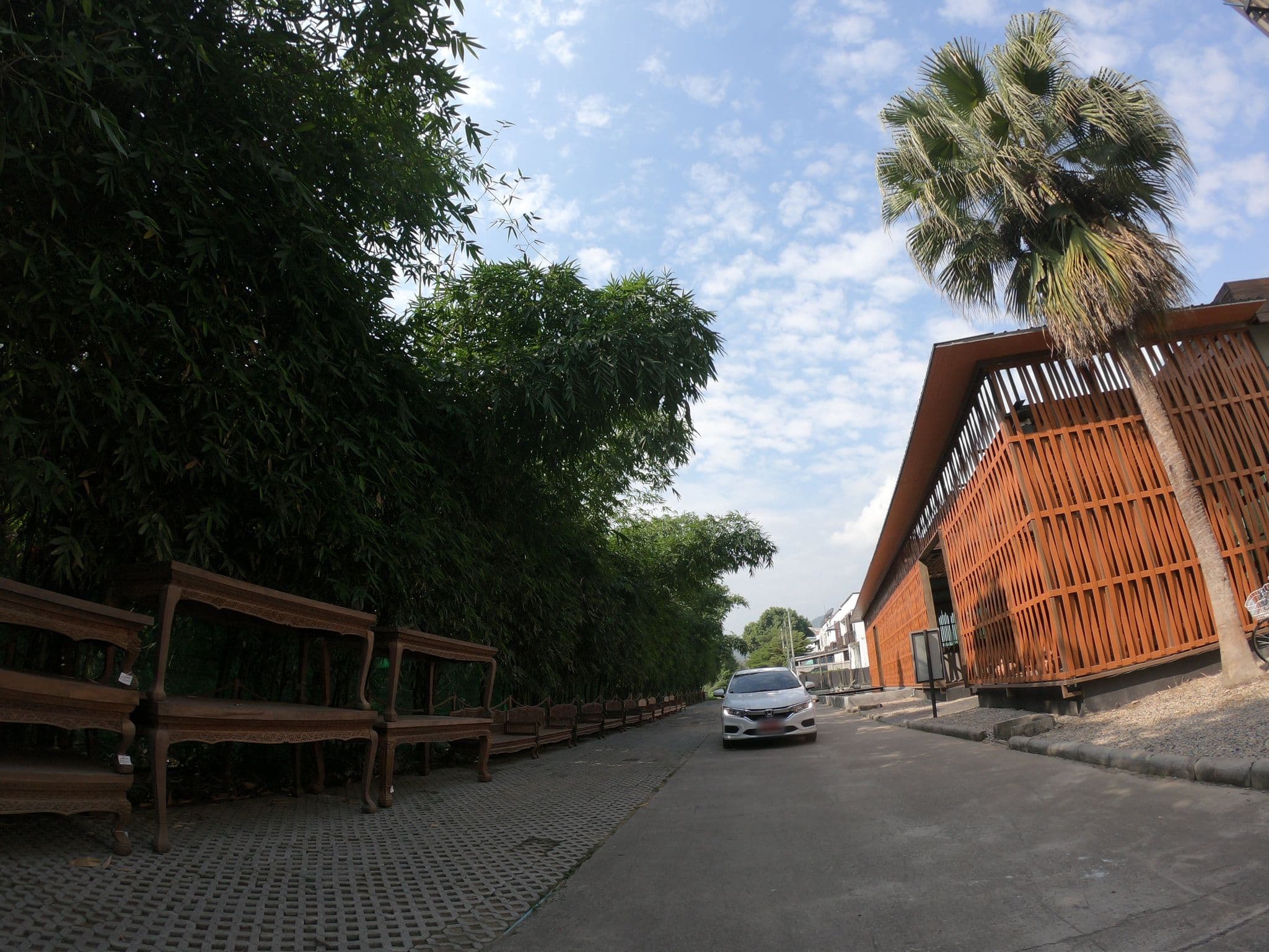 Street view near ลาซานบูติค, Chiang Mai — © chanuwath_grab (CC BY-SA · Mapillary)
