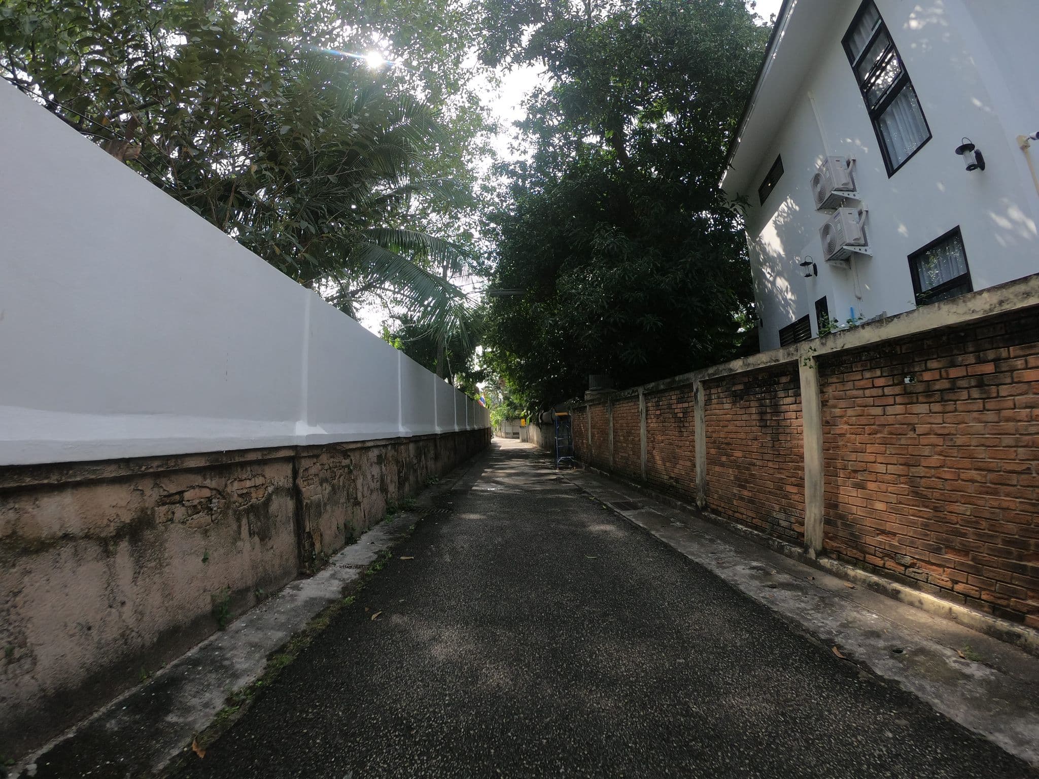 Street view near Sherloft Home & Hostel, Chiang Mai — © chanuwath_grab (CC BY-SA · Mapillary)