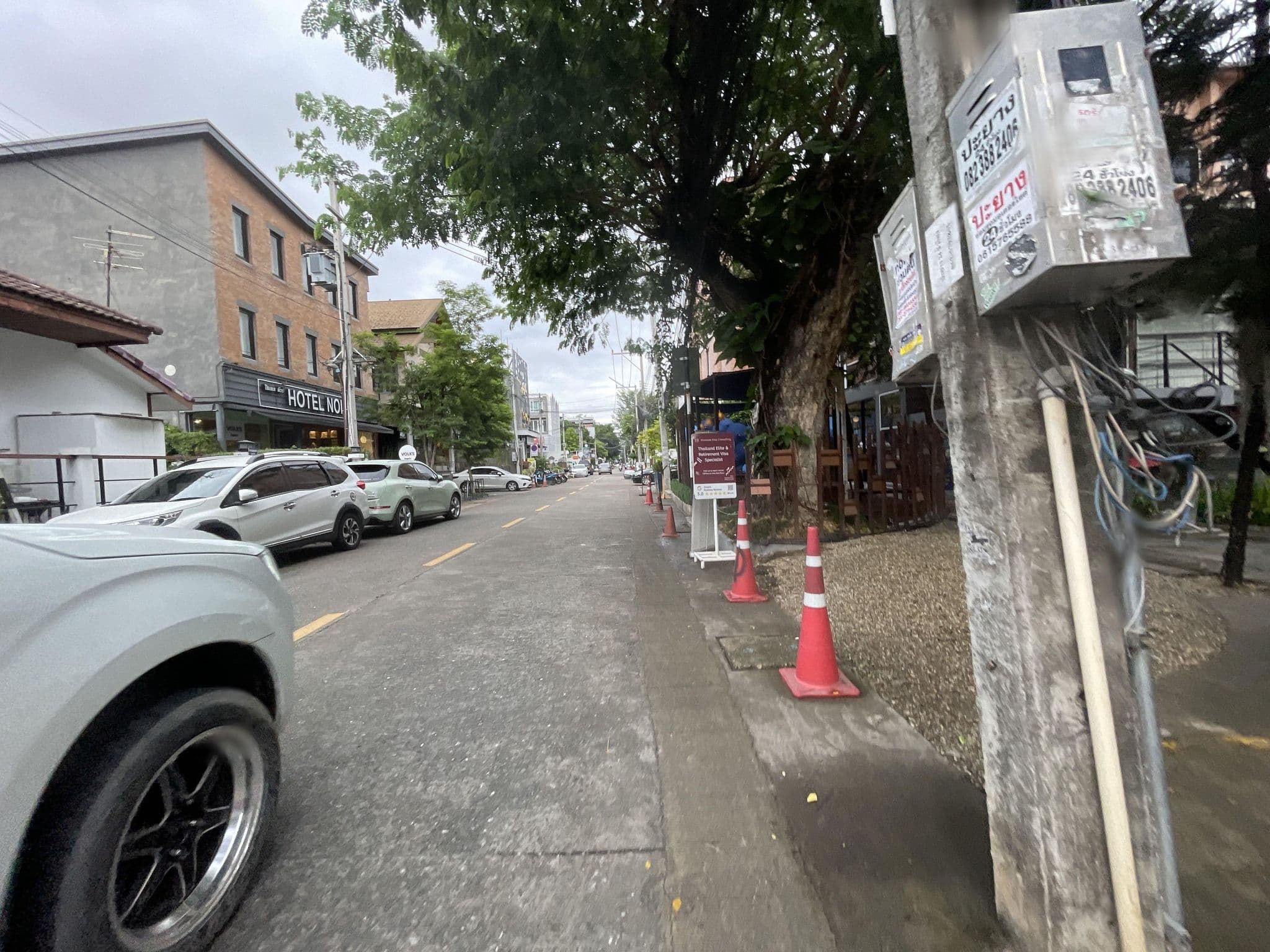Street view near The Sayla Hotel, Chiang Mai — © filipb (CC BY-SA · Mapillary)