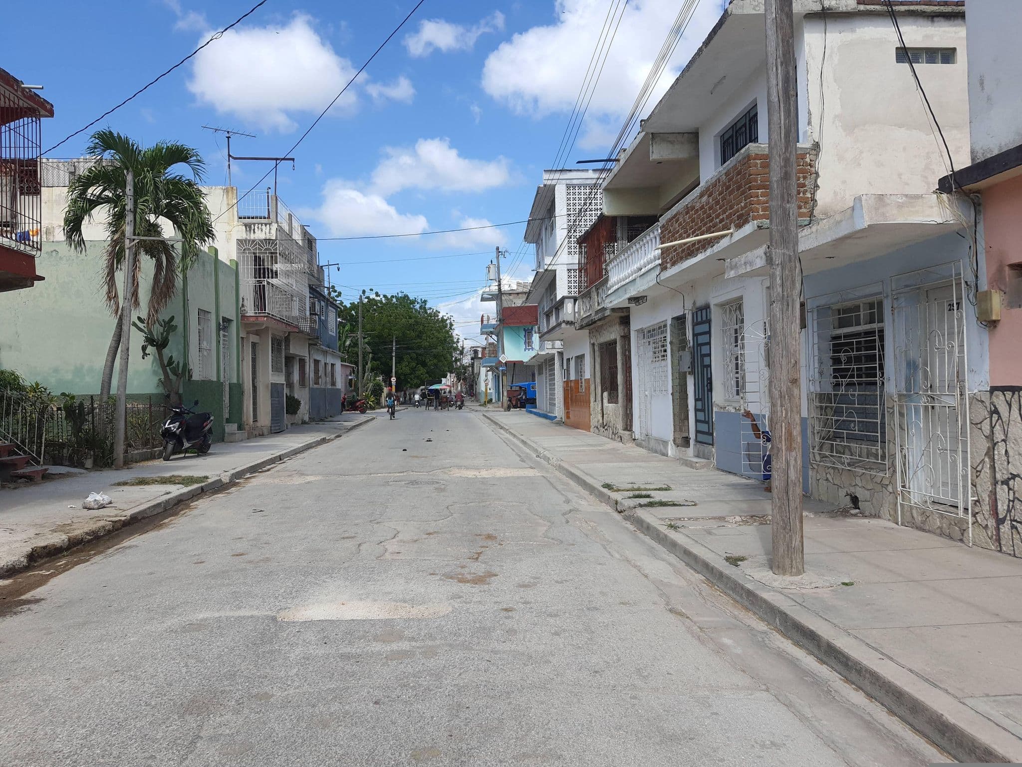 Street view near Kike Cuba-4.60, Holguín