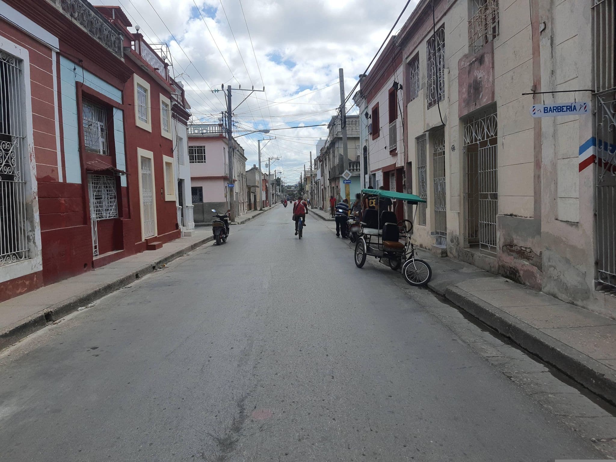 Street view near Rosabel-3.57, Holguín