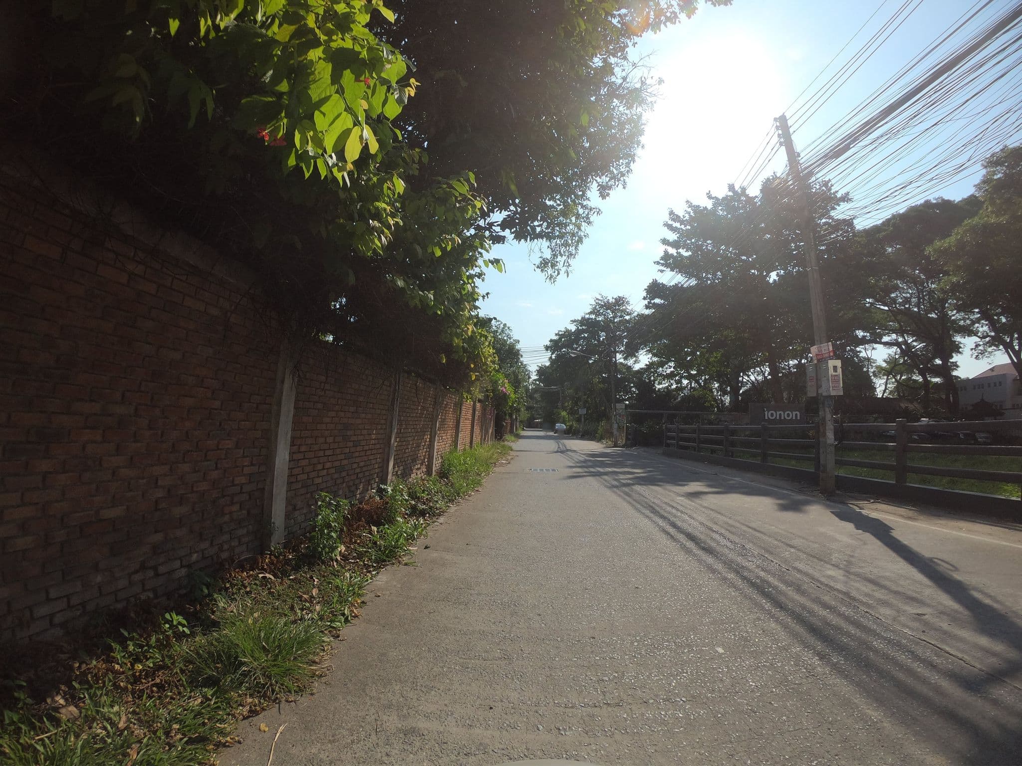 Street view near Nara Apartment, Chiang Mai — © chanuwath_grab (CC BY-SA · Mapillary)