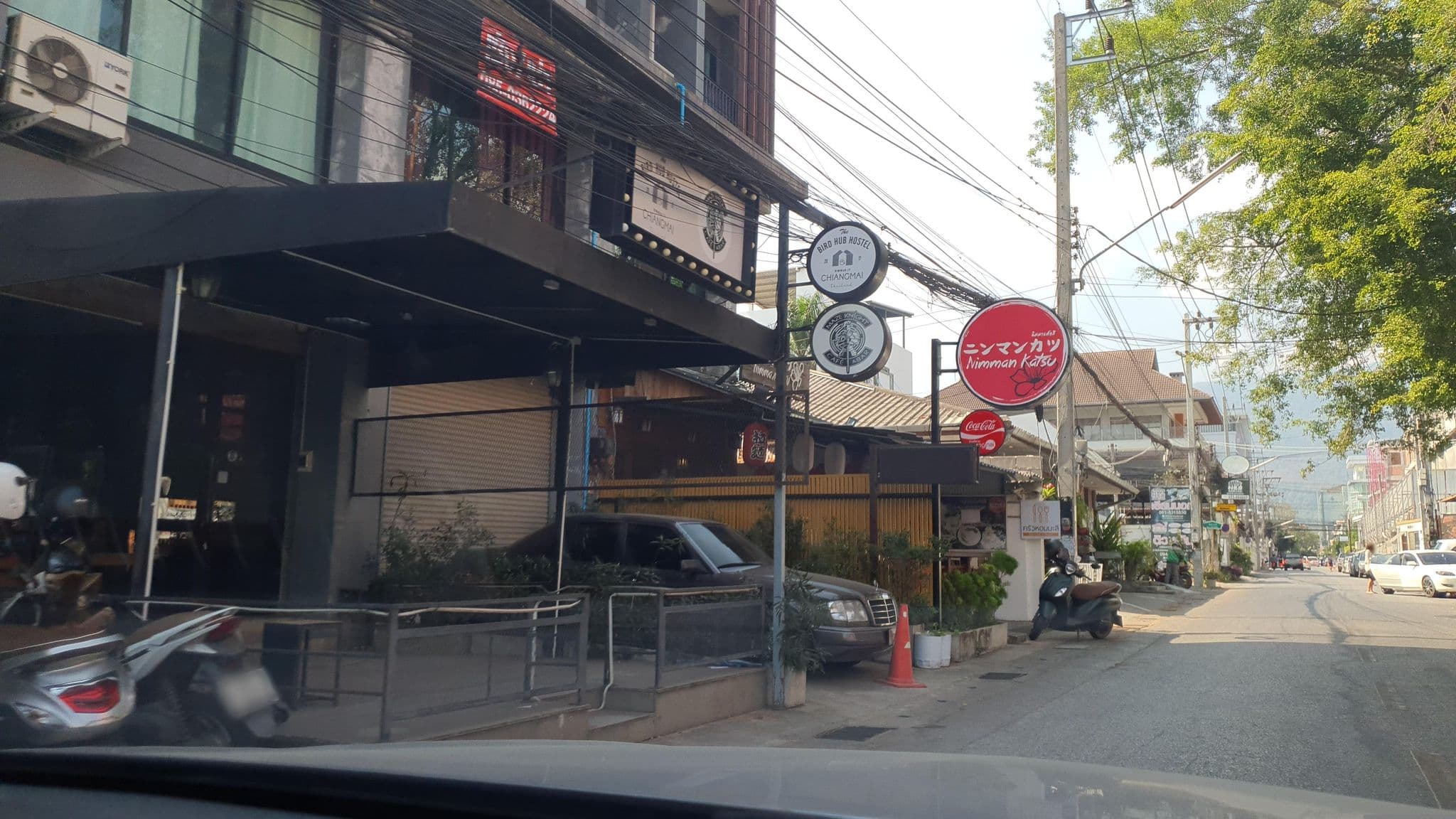 Street view near The Pause Hostel @Nimman17, Chiang Mai — © jrcarlsen (CC BY-SA · Mapillary)