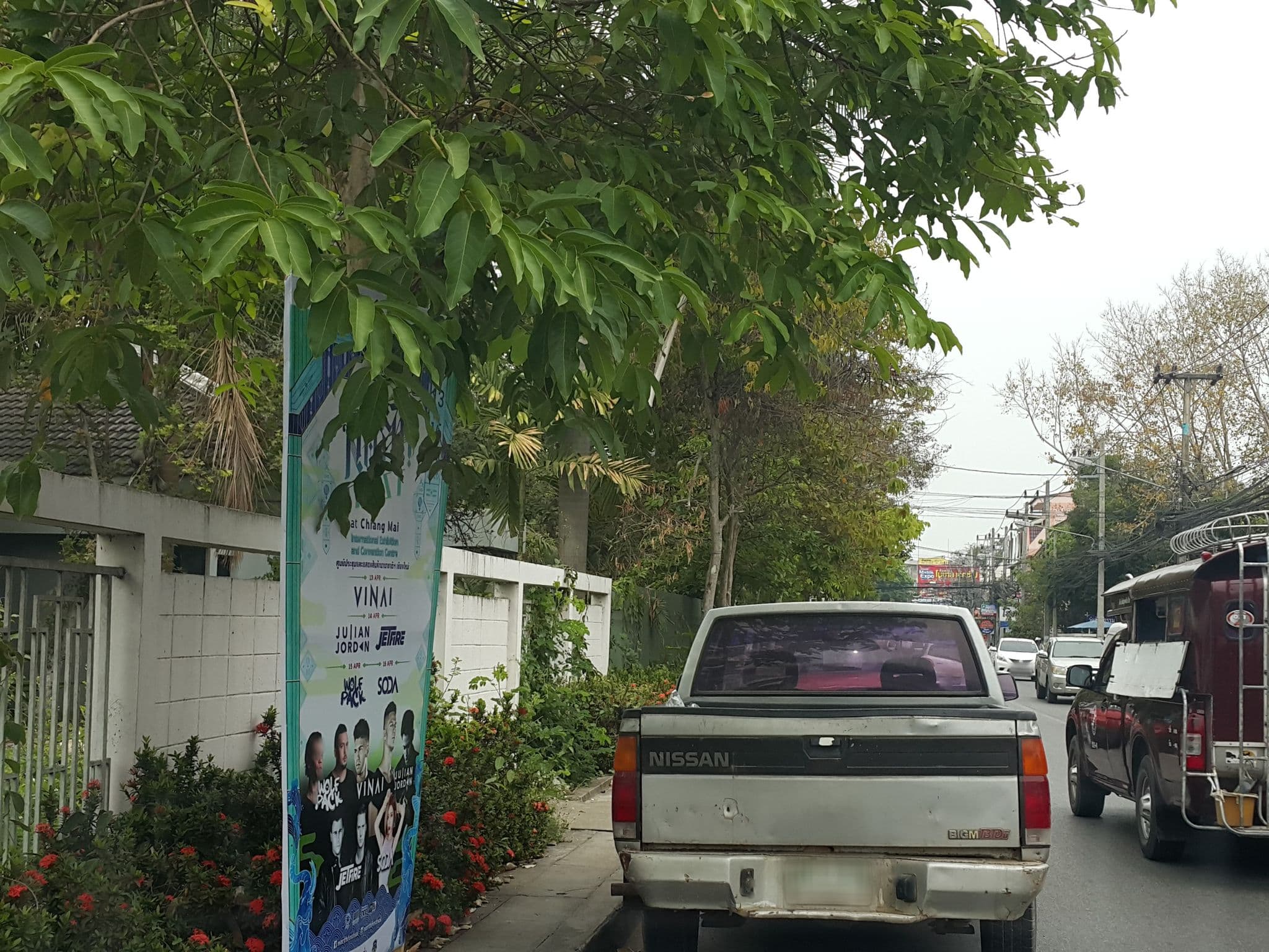 Street view near The Haus Cafe & Slow Bar, Chiang Mai — © jrcarlsen (CC BY-SA · Mapillary)