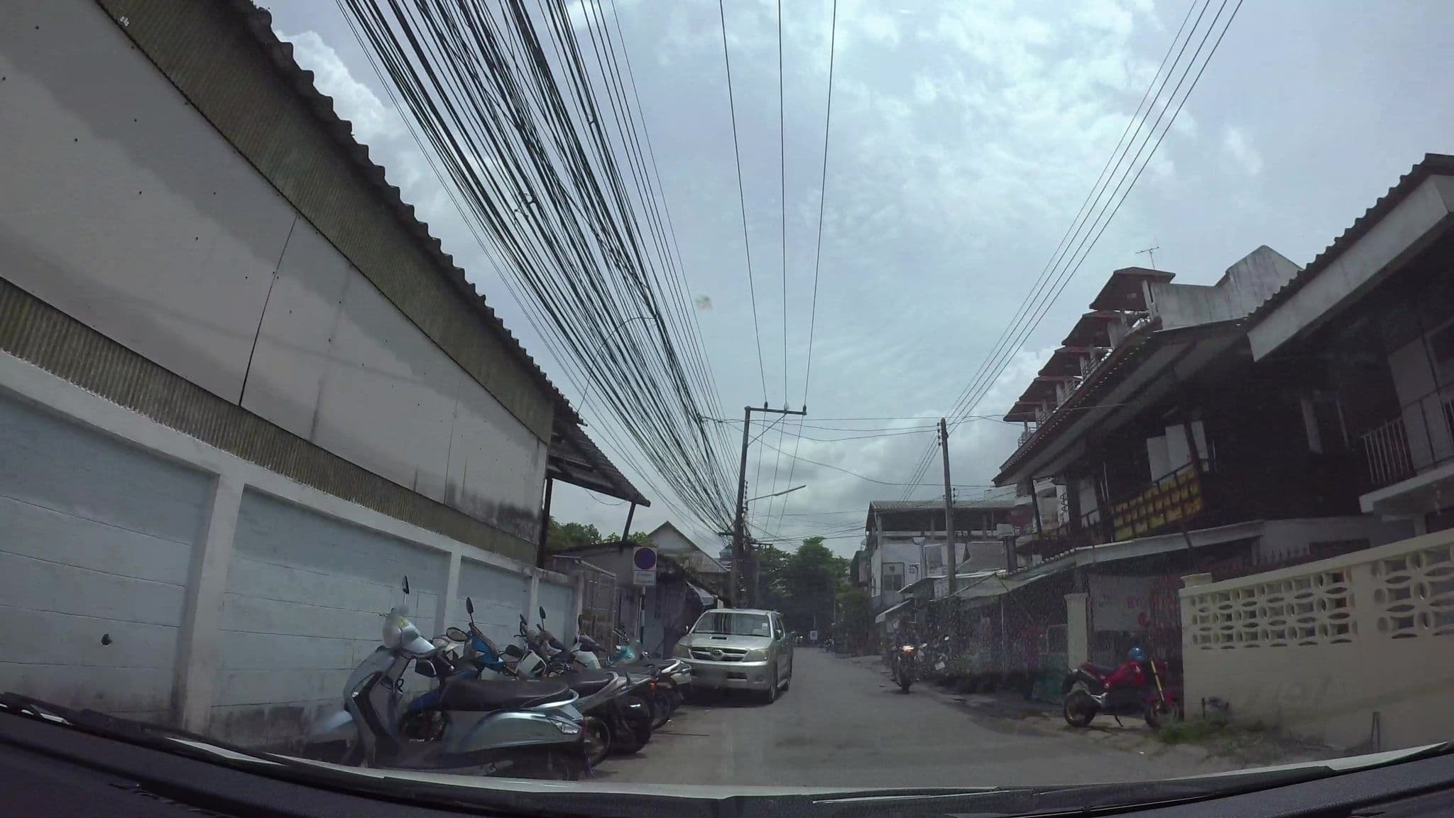 Street view near BeFine Chiangmai, Chiang Mai — © kaart_3 (CC BY-SA · Mapillary)