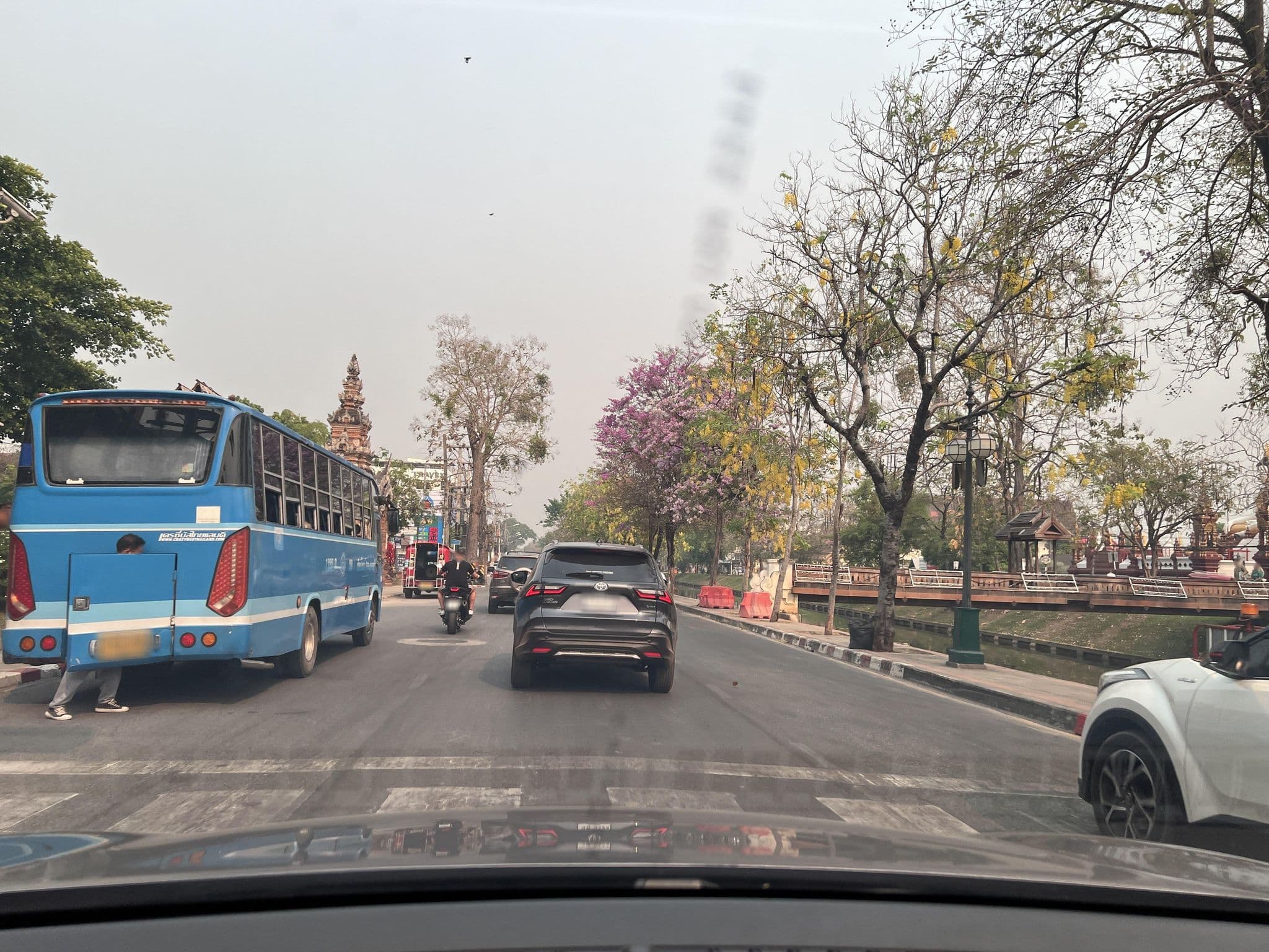 Street view near เดอะ เทอเสต์ เกสเฮาส์ The Terrace Guesthouse, Chiang Mai — © lin_wang (CC BY-SA · Mapillary)