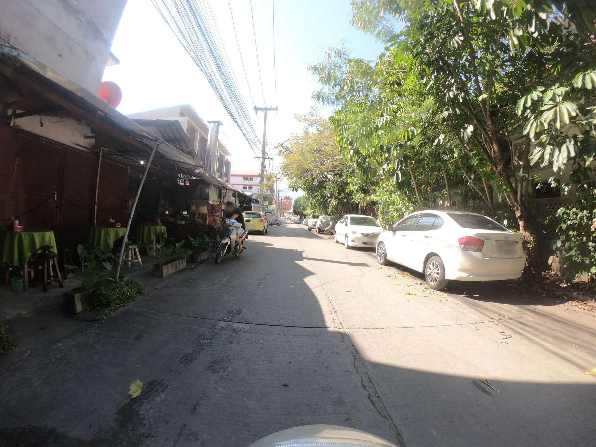 Street view near Santitham Guesthouse, Chiang Mai — © chanuwath_grab (CC BY-SA · Mapillary)
