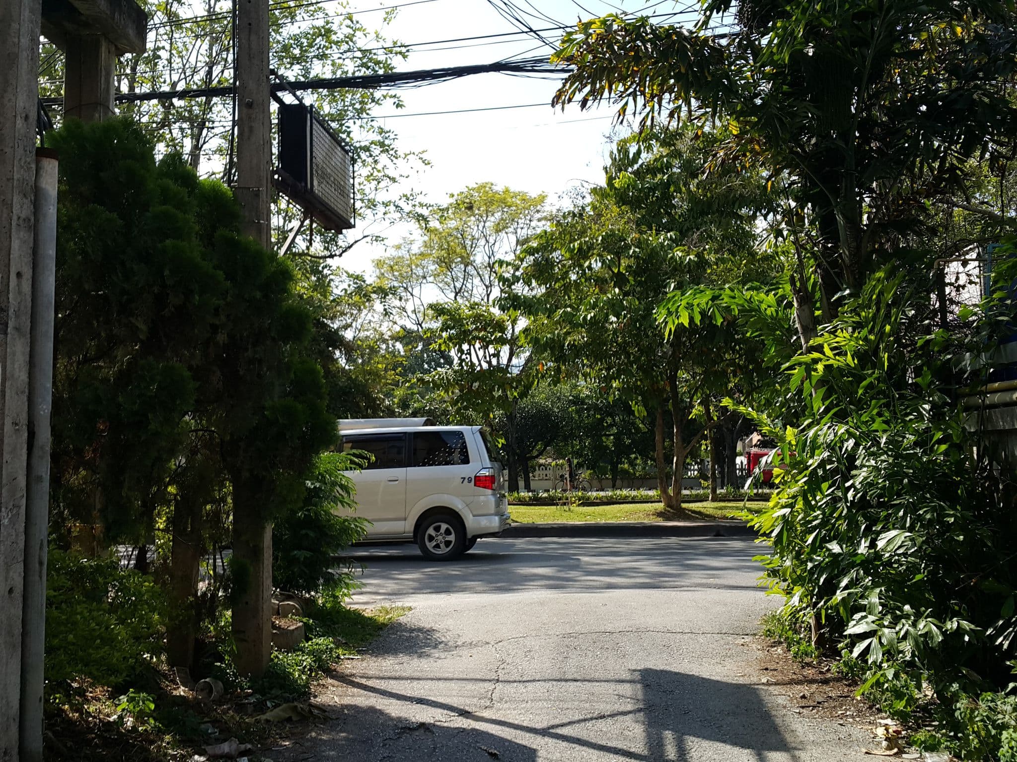 Street view near Hotel Nuu, Chiang Mai — © jrcarlsen (CC BY-SA · Mapillary)