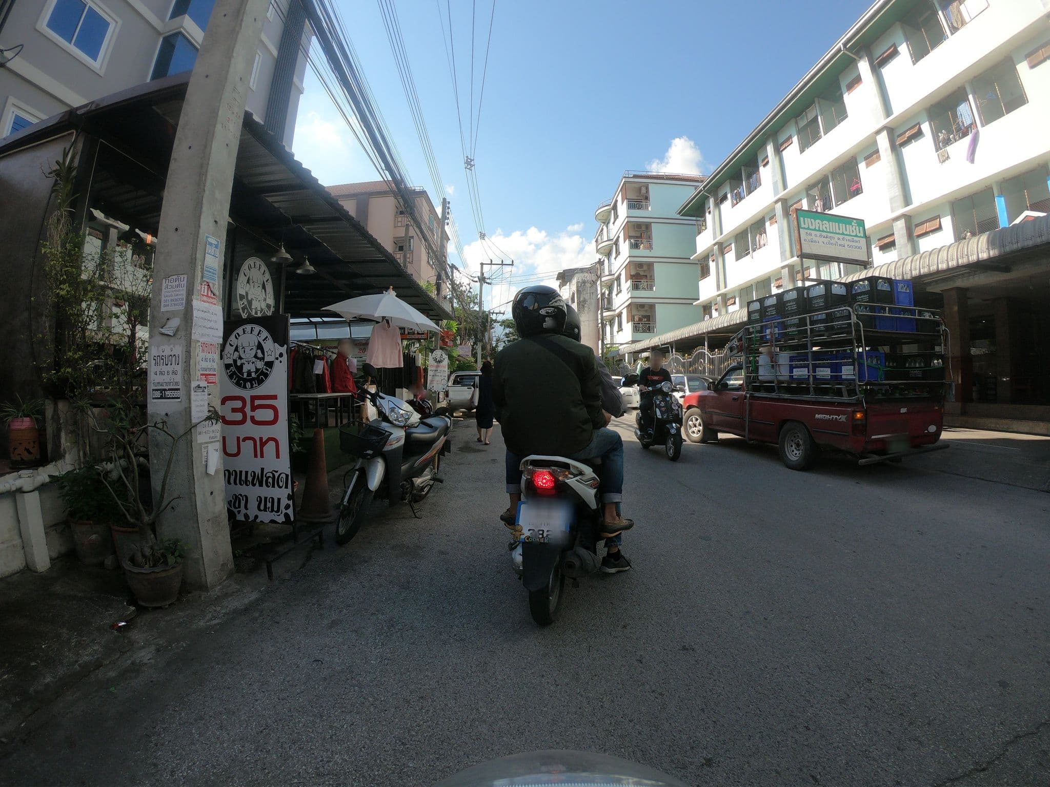 Street view near Pysch Hostel, Chiang Mai — © chanuwath_grab (CC BY-SA · Mapillary)