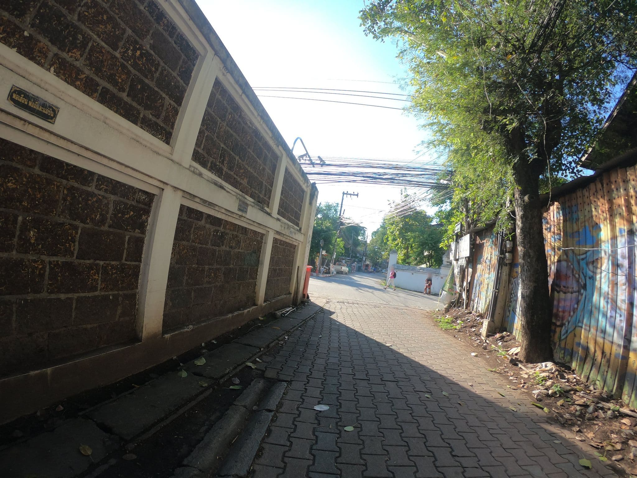 Street view near Jay Guesthouse, Chiang Mai — © chanuwath_grab (CC BY-SA · Mapillary)