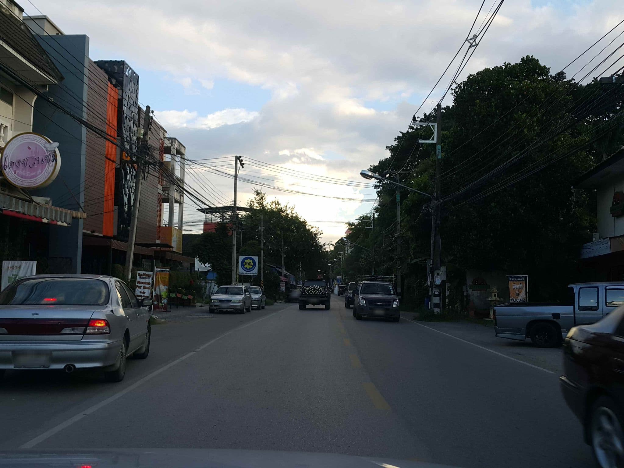Street view near Latitude Chiang Mai, Chiang Mai — © jrcarlsen (CC BY-SA · Mapillary)