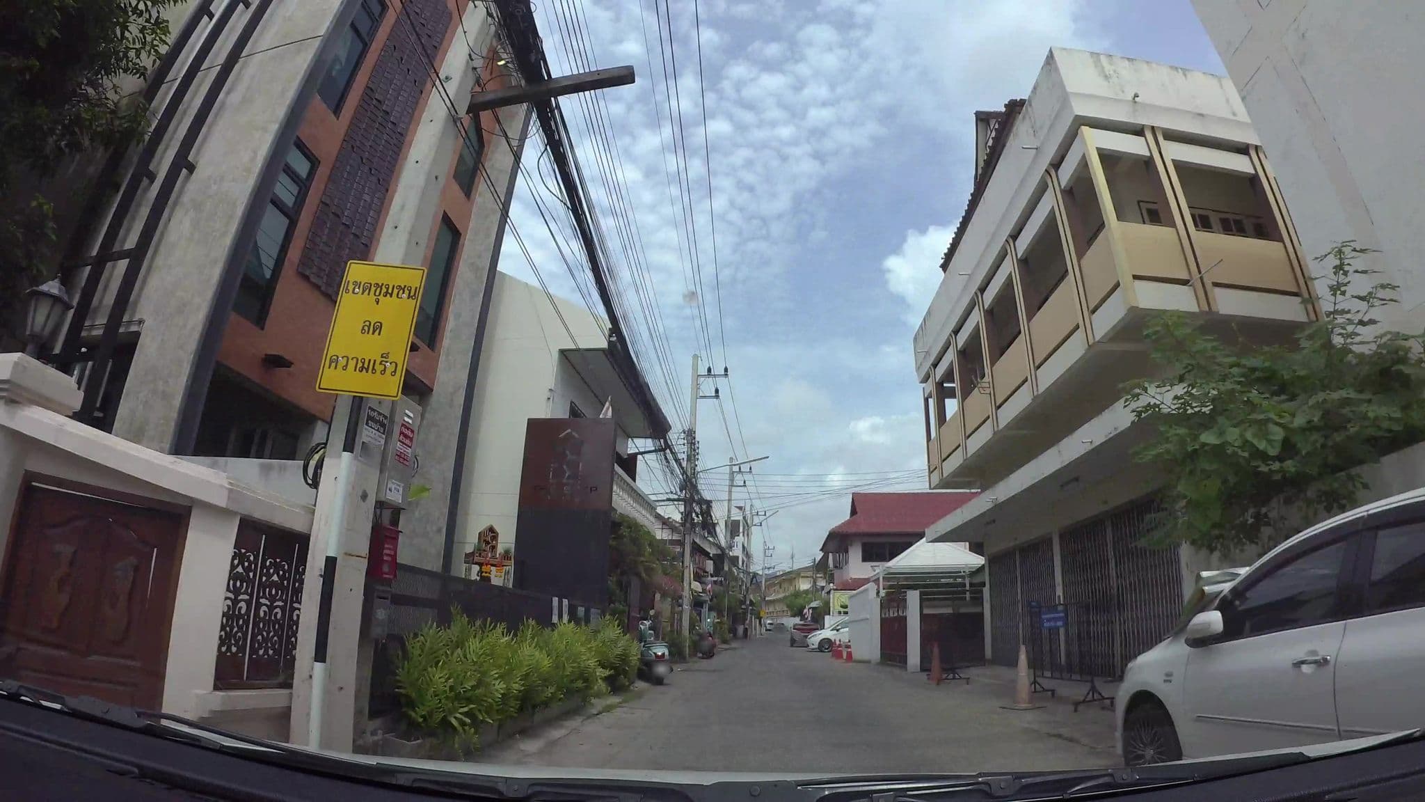 Street view near the step, Chiang Mai — © kaart_3 (CC BY-SA · Mapillary)