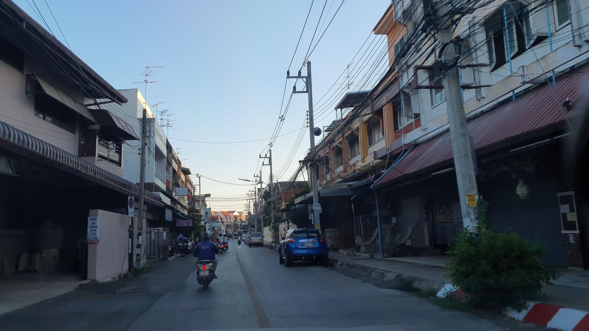 Street view near First Star, Chiang Mai — © jrcarlsen (CC BY-SA · Mapillary)