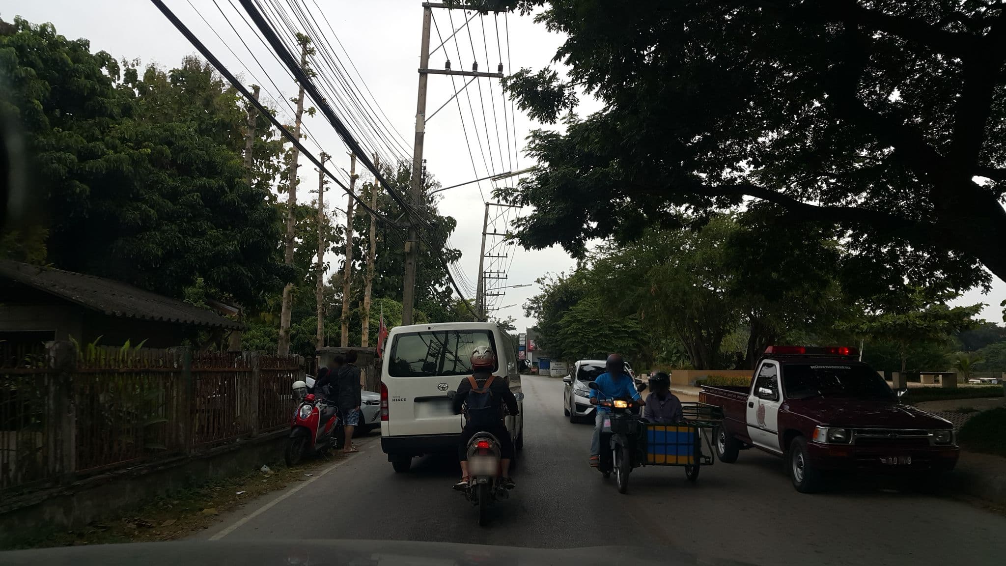 Street view near Chiangmairattanakosin Hotel, Chiang Mai — © jrcarlsen (CC BY-SA · Mapillary)