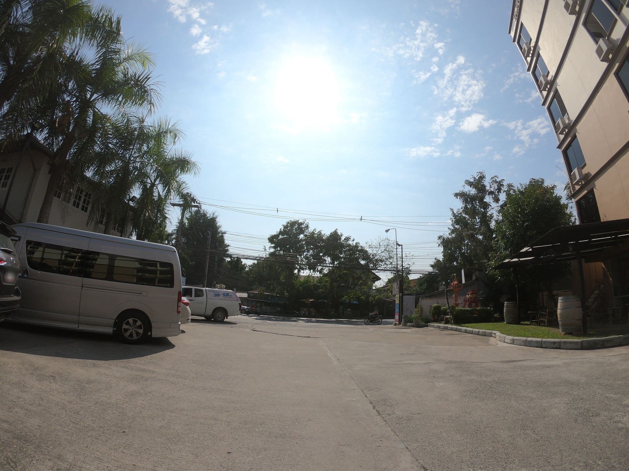 Street view near Inspire House, Chiang Mai — © chanuwath_grab (CC BY-SA · Mapillary)