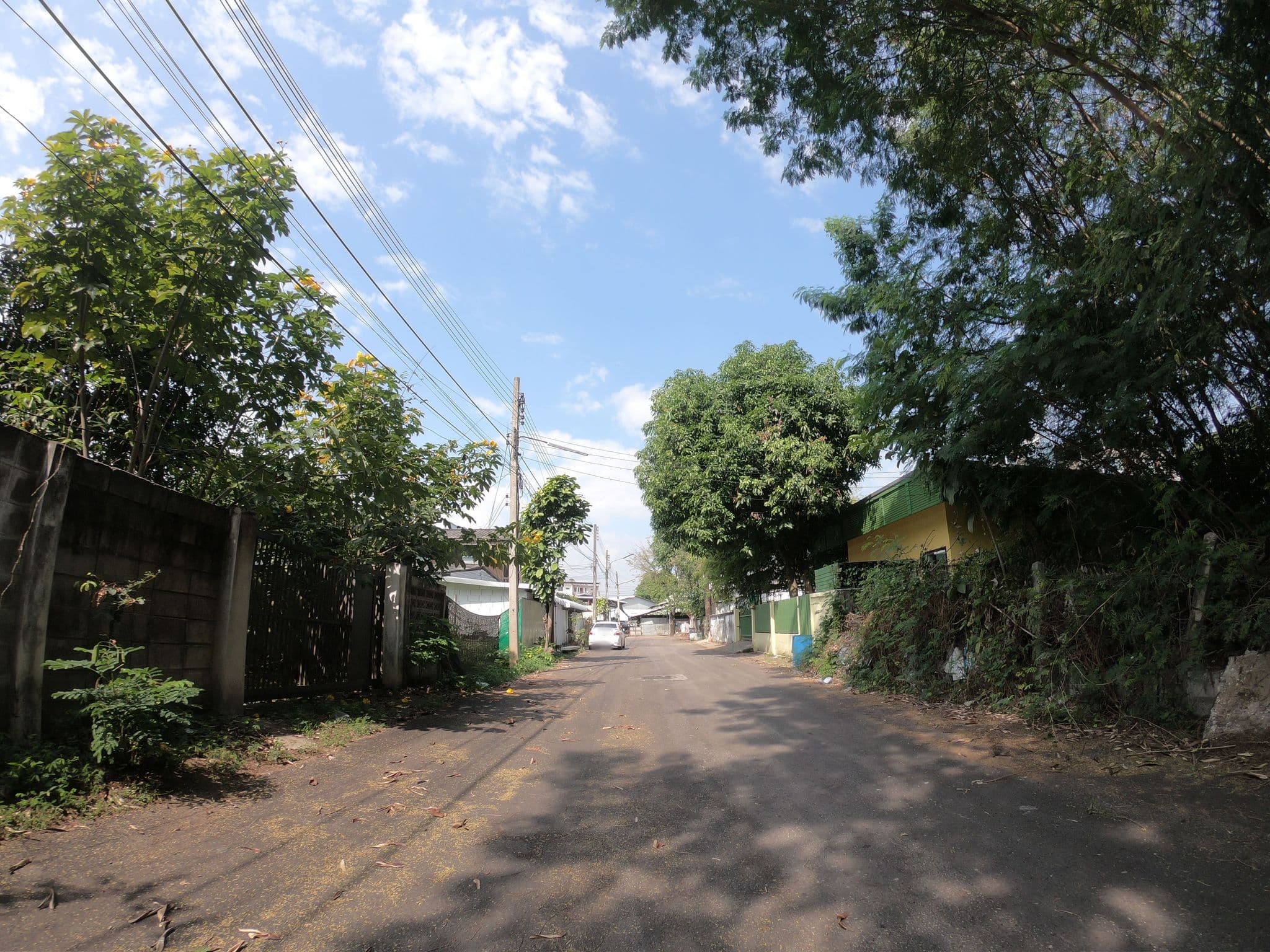 Street view near silversand, Chiang Mai — © chanuwath_grab (CC BY-SA · Mapillary)
