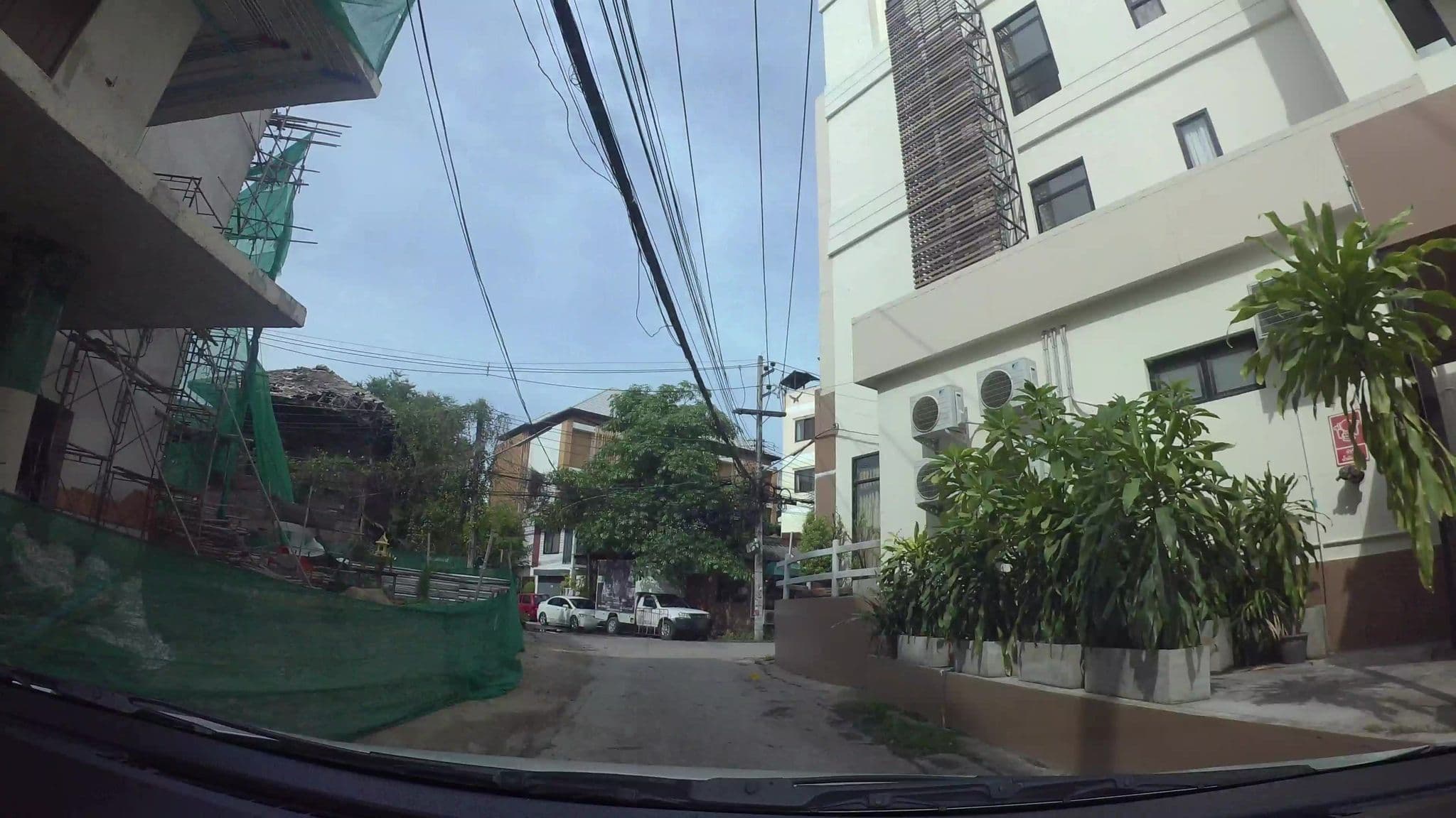 Street view near At Gate Thaphae Hotel, Chiang Mai — © kaart_3 (CC BY-SA · Mapillary)