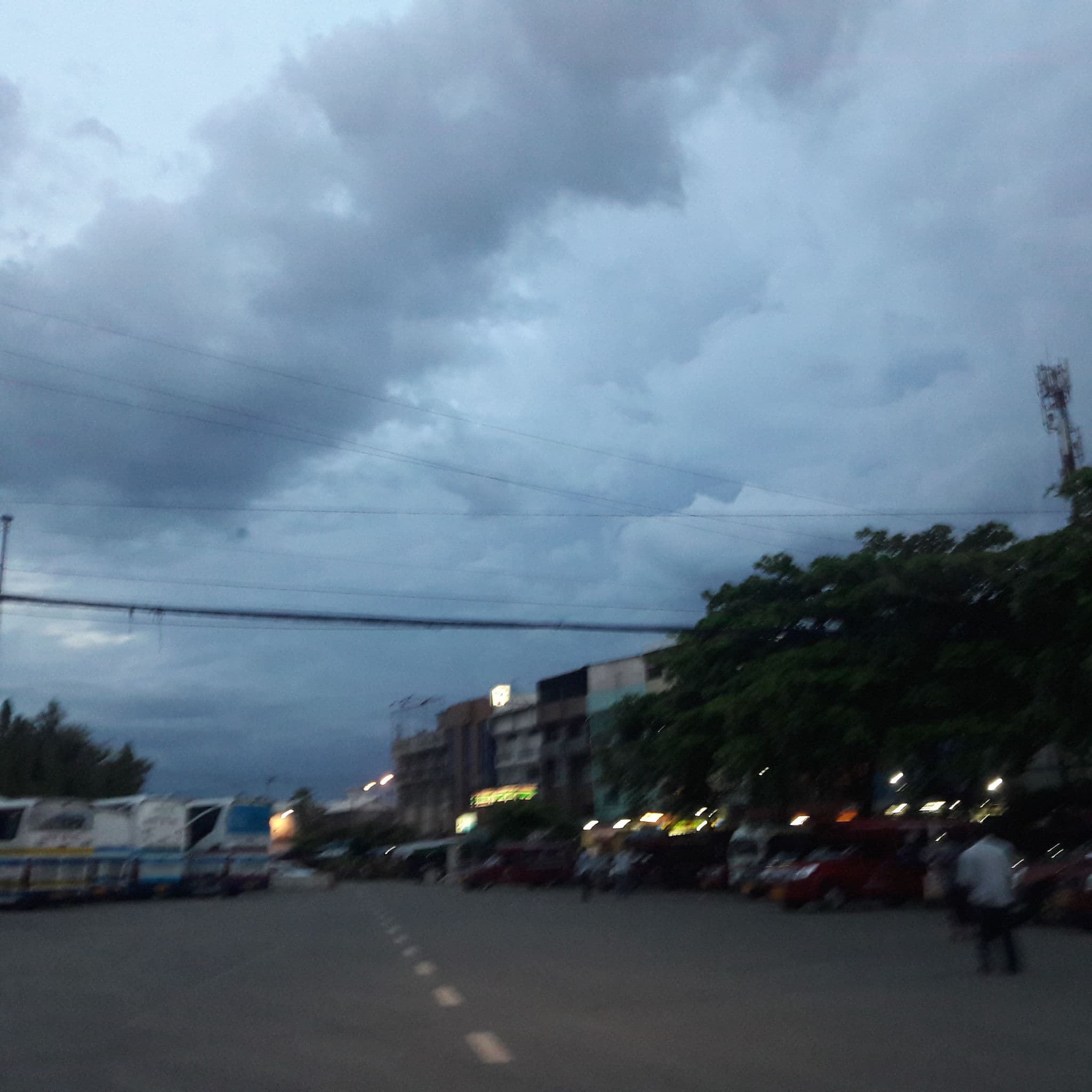 Street view near บ้านพรสินทรัพย์, Chiang Mai — © pasuthun (CC BY-SA · Mapillary)