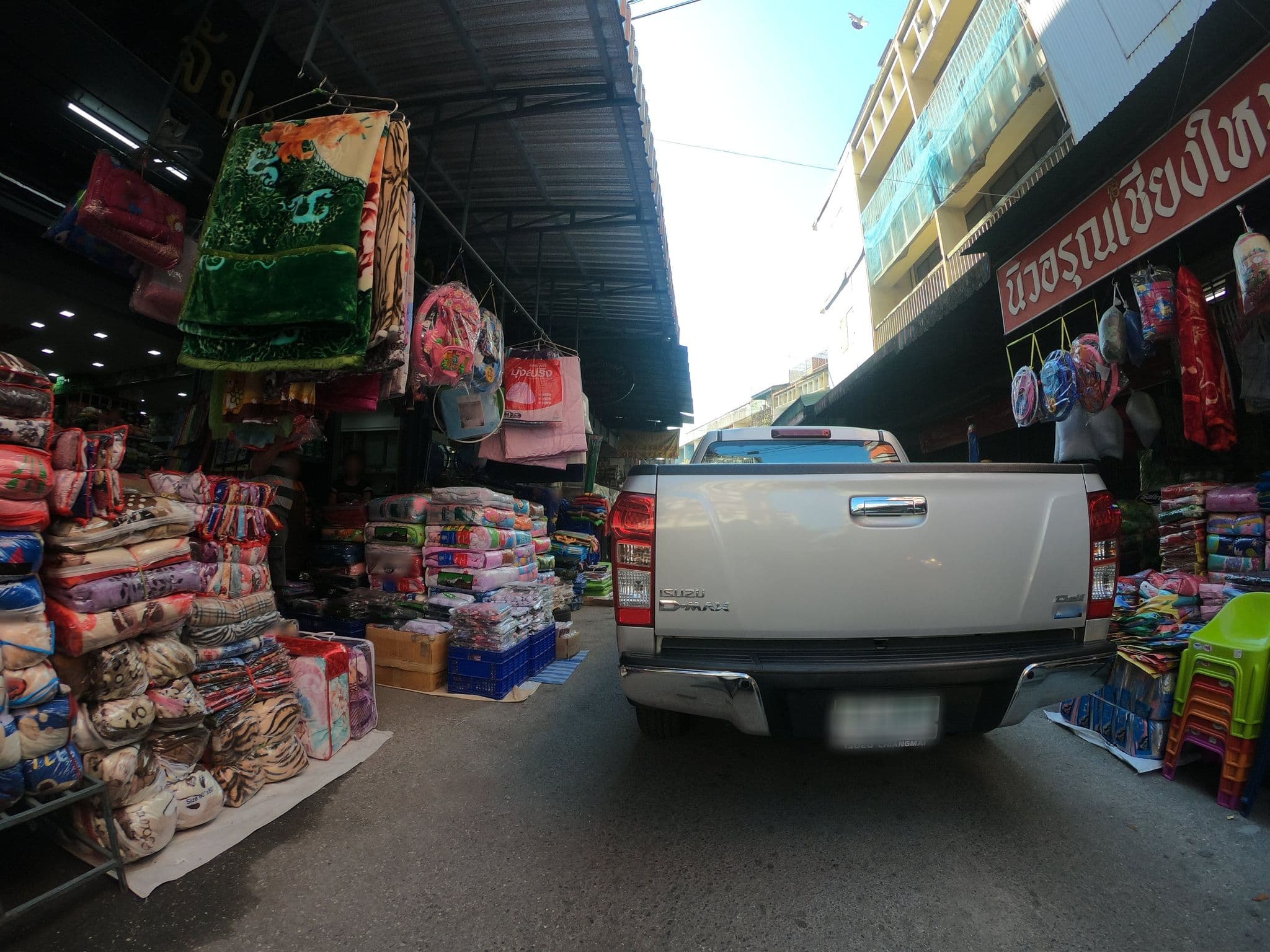 Street view near โรงแรมกรินทิพย์, Chiang Mai — © chanuwath_grab (CC BY-SA · Mapillary)