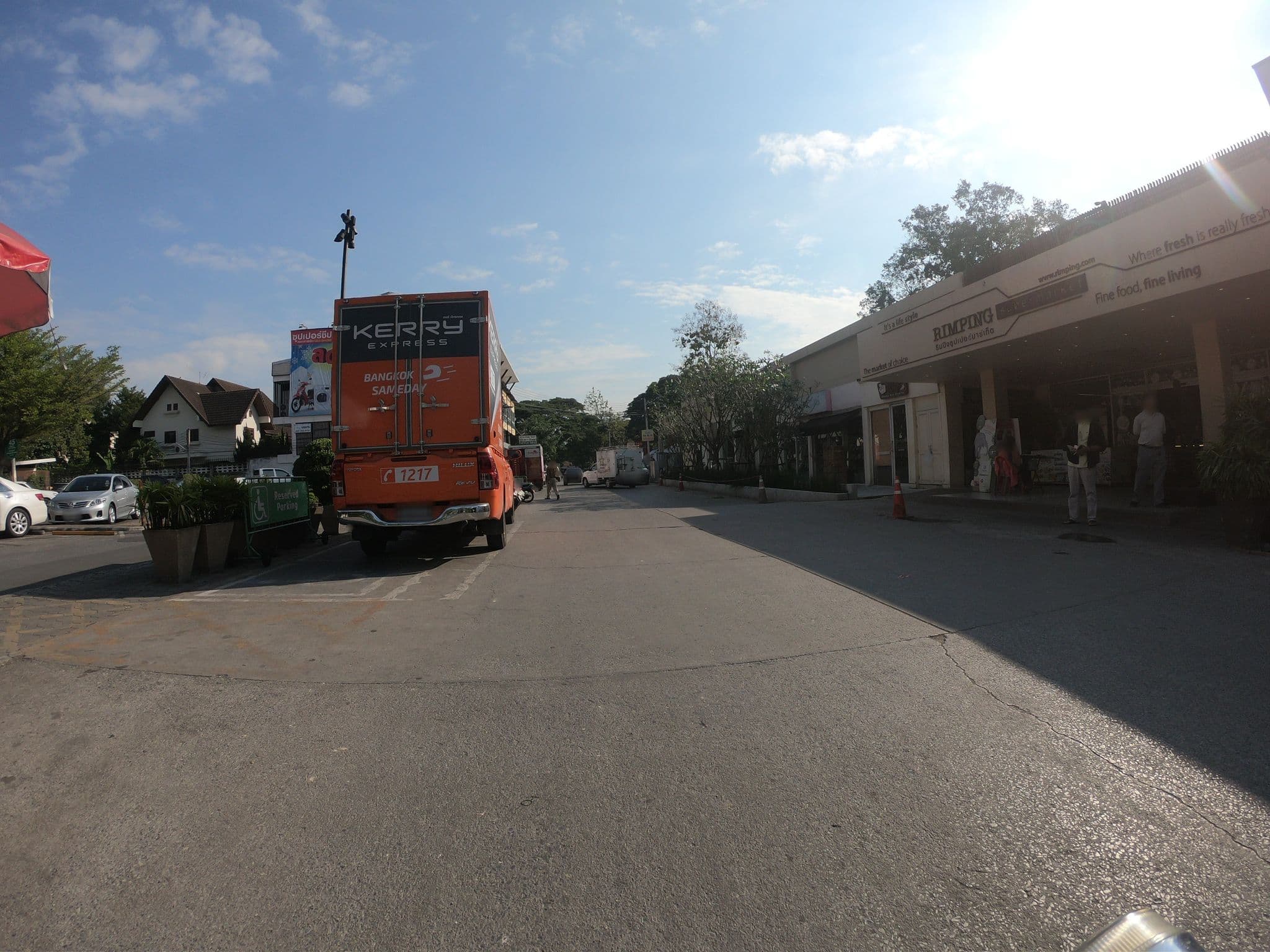 Street view near Mawin Hotel Chiangmail, Chiang Mai — © chanuwath_grab (CC BY-SA · Mapillary)