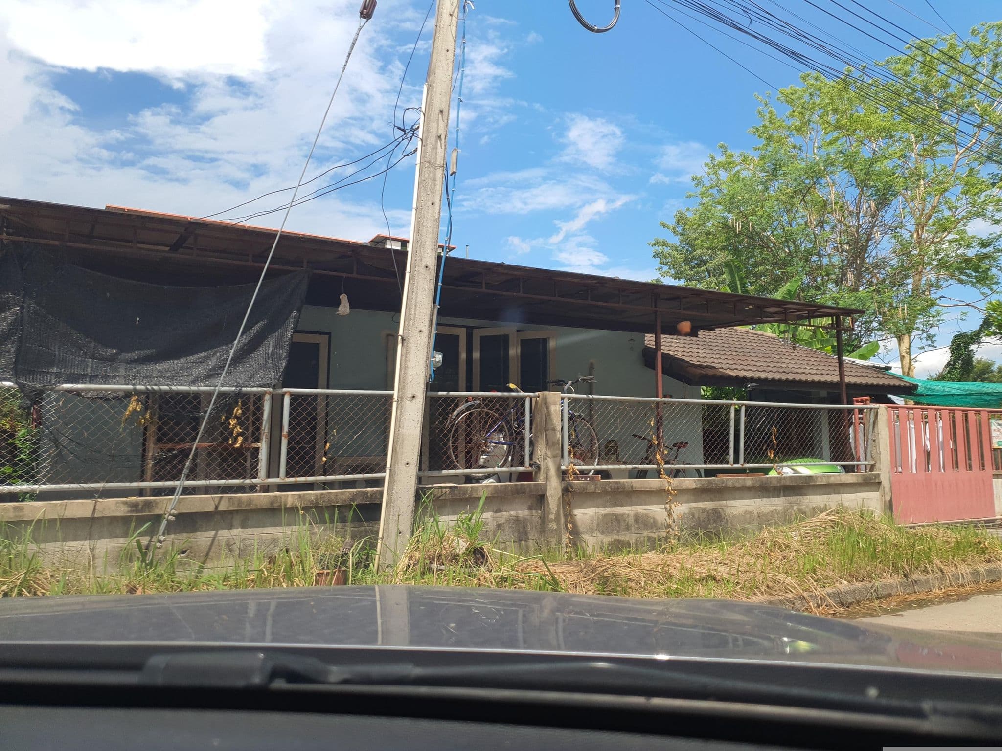 Street view near OYO WARMTEL, Chiang Mai — © jrcarlsen (CC BY-SA · Mapillary)
