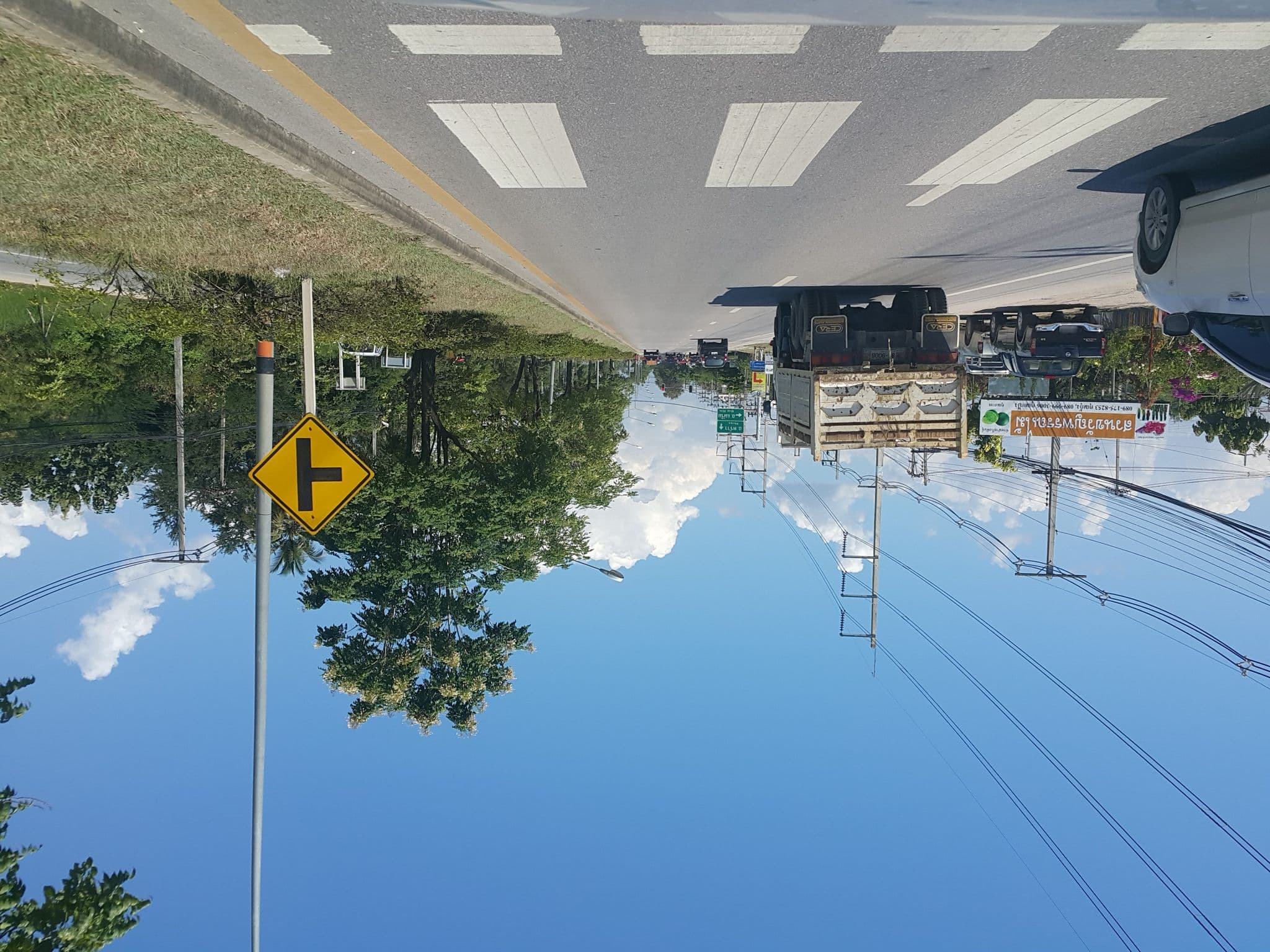 Street view near Khum Charong Mae Rim Resort, Chiang Mai — © jrcarlsen (CC BY-SA · Mapillary)