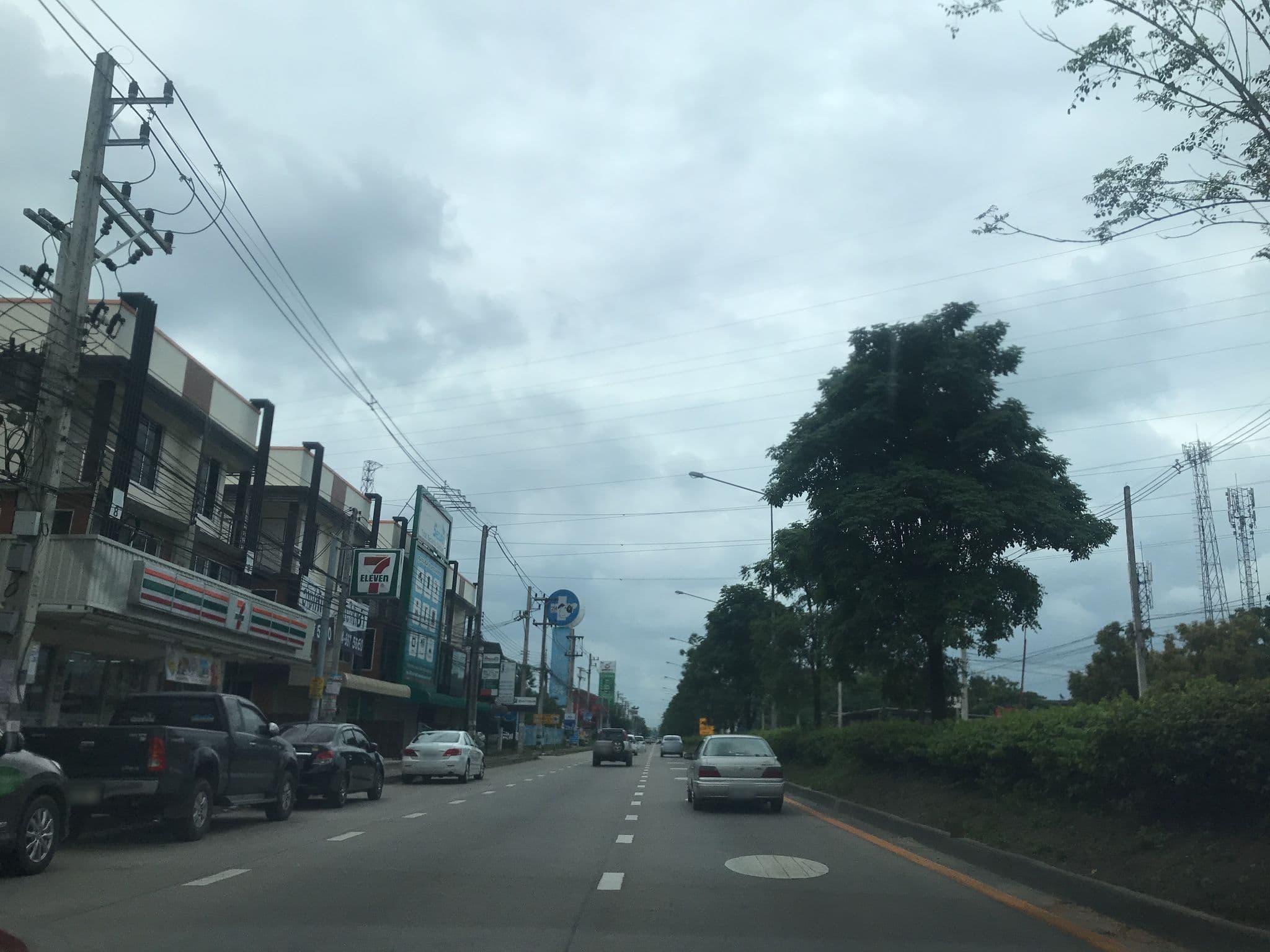 Street view near The Y Boutique Chiangmai, Chiang Mai — © prasert (CC BY-SA · Mapillary)