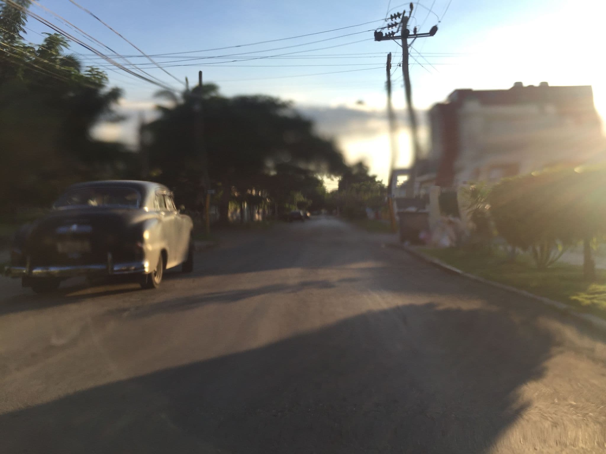 Street view near El Hostal de Niria, Vedado
