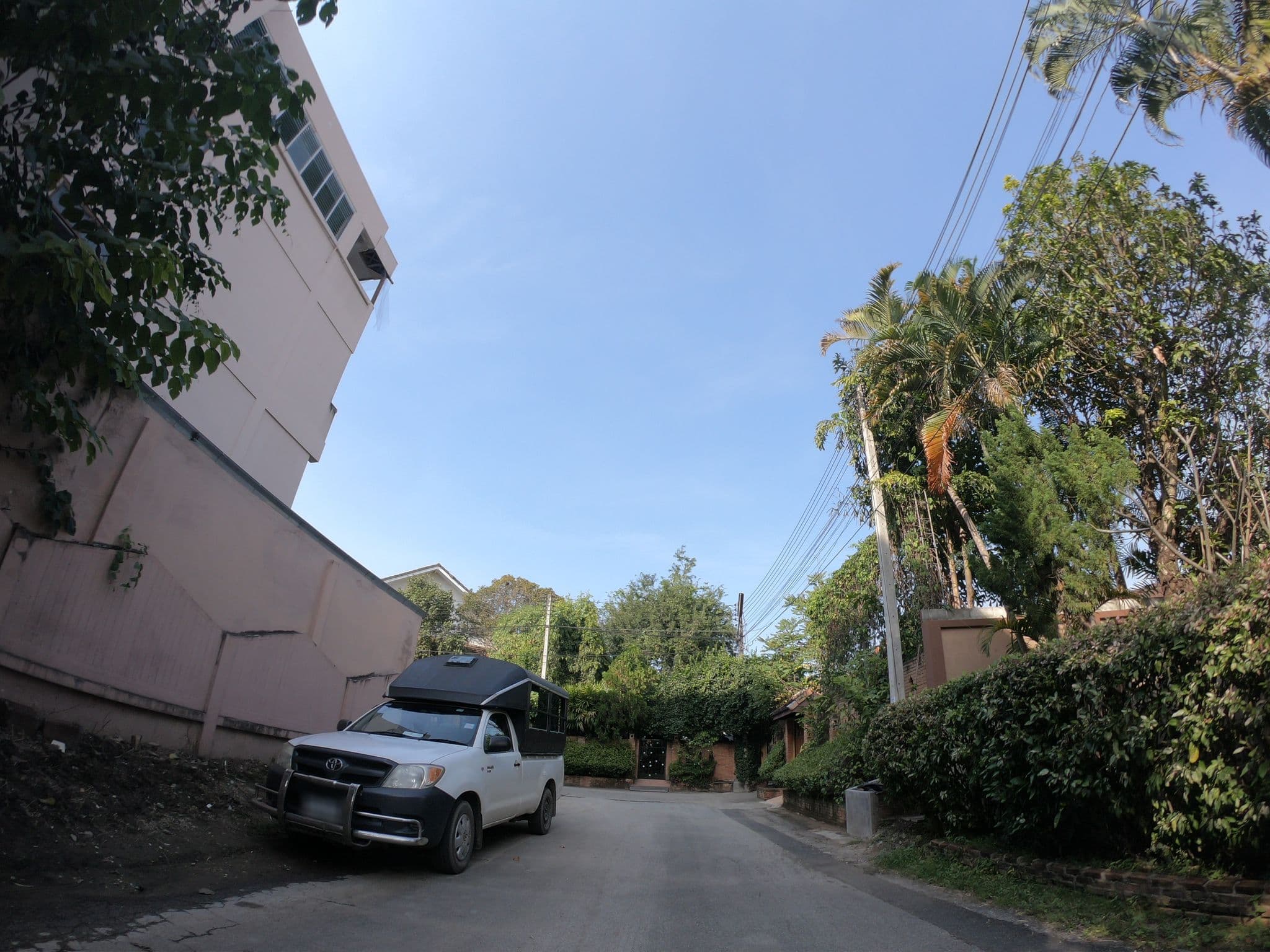 Street view near Villa Anneloi - Chiang Mai, Chiang Mai — © chanuwath_grab (CC BY-SA · Mapillary)
