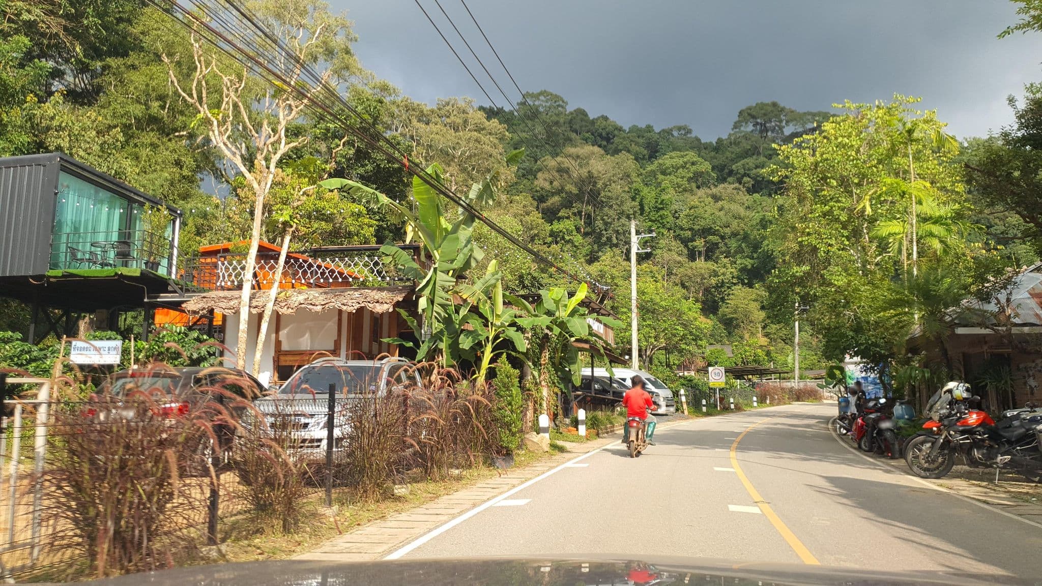 Street view near Villa2, San Kamphaeng — © jrcarlsen (CC BY-SA · Mapillary)