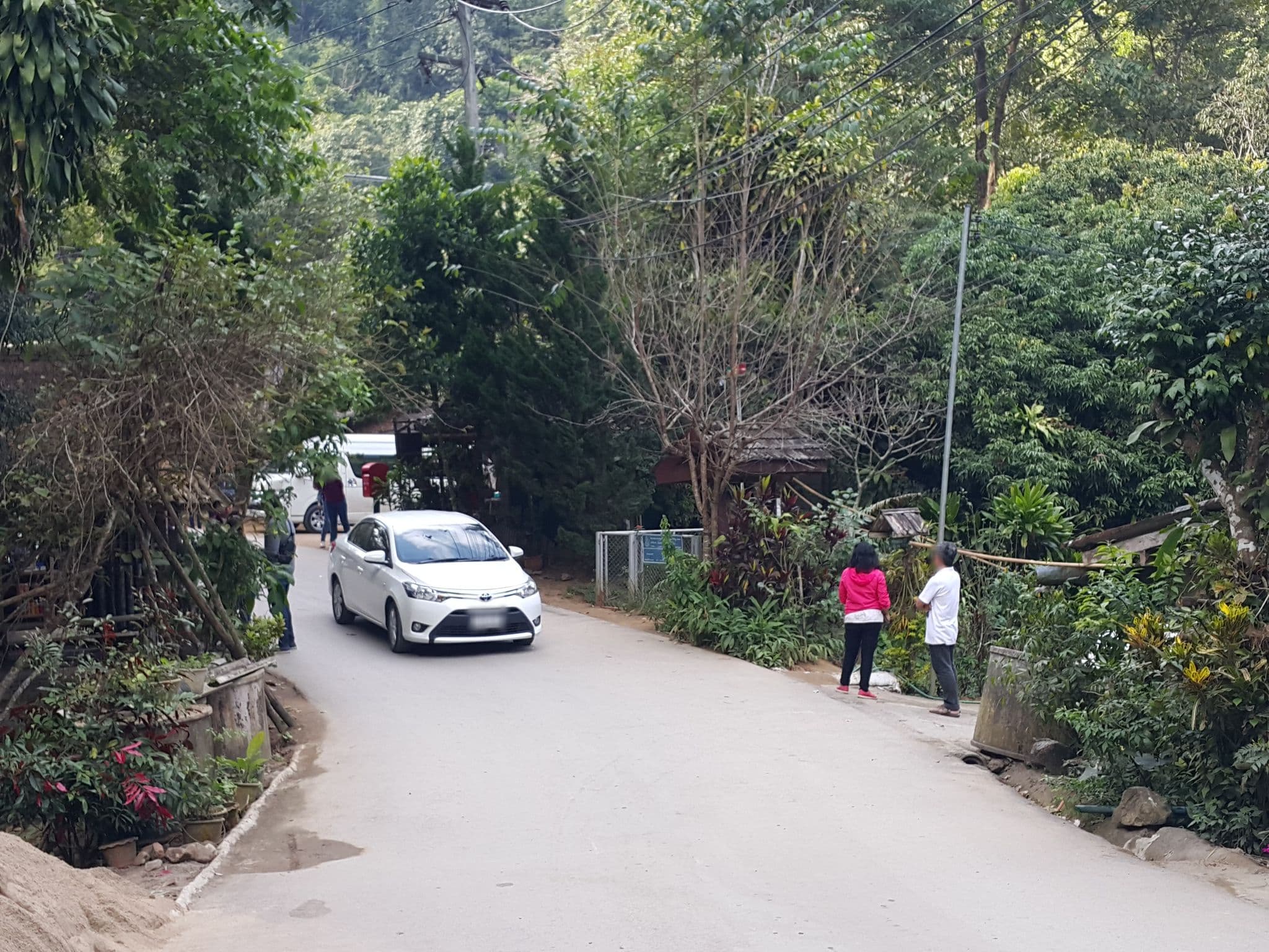 Street view near พูลสุขสุนันตาโฮมสเตย์, San Kamphaeng — © jrcarlsen (CC BY-SA · Mapillary)