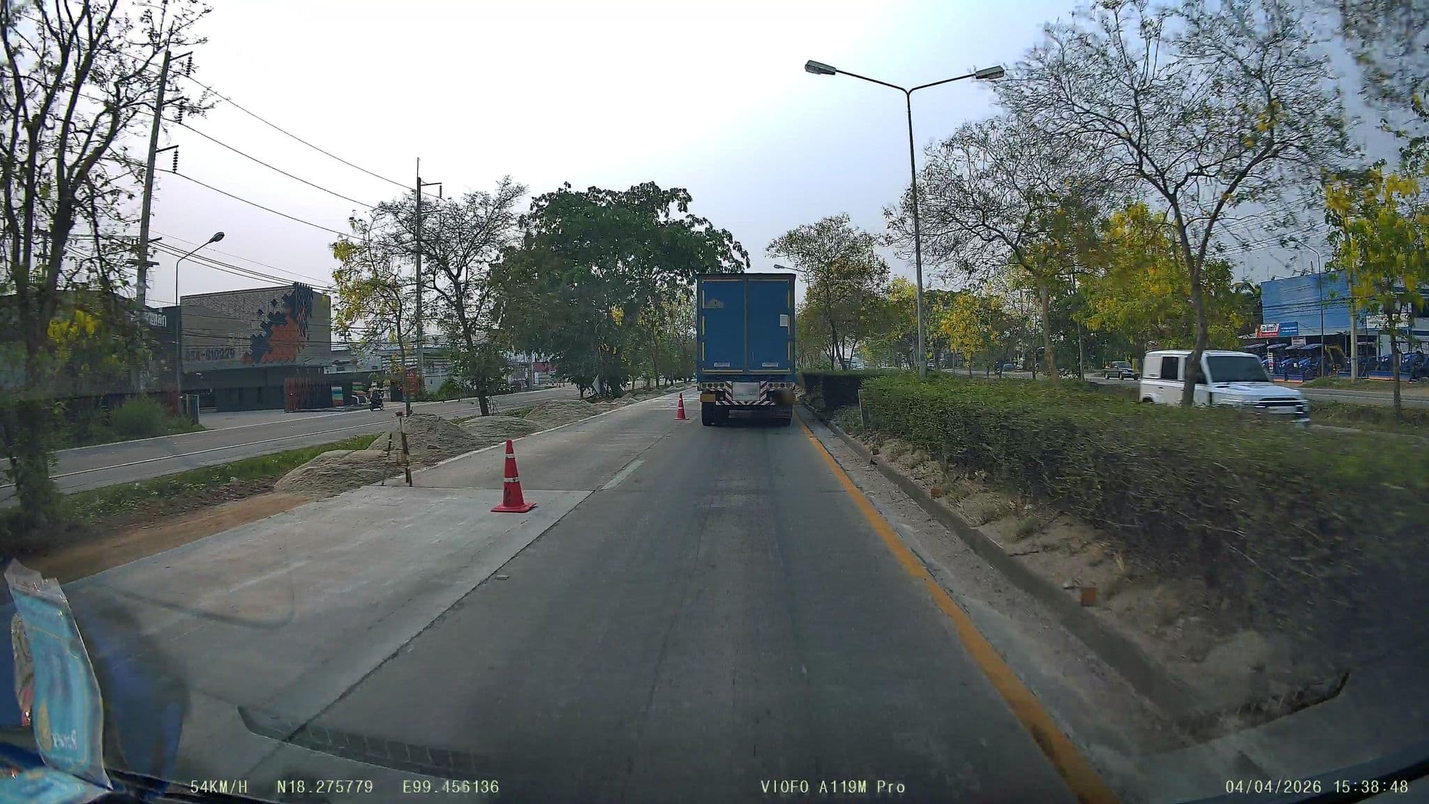 Street view near CELADON CITY | เซลาดอนซิตี้, Lampang — © ThailandCambodia (CC BY-SA · Mapillary)