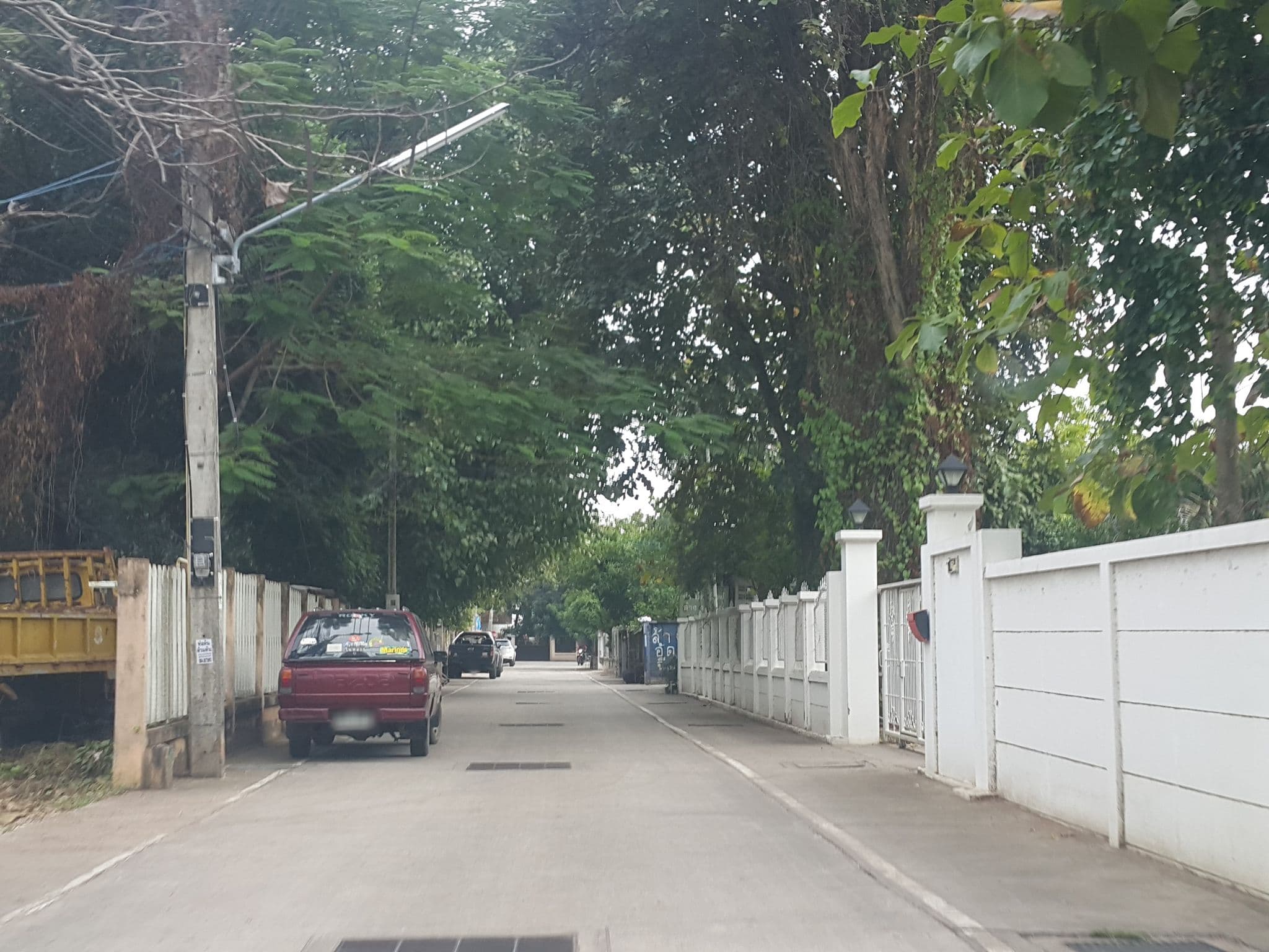 Street view near อคัมย์สิริ, Lampang — © jrcarlsen (CC BY-SA · Mapillary)