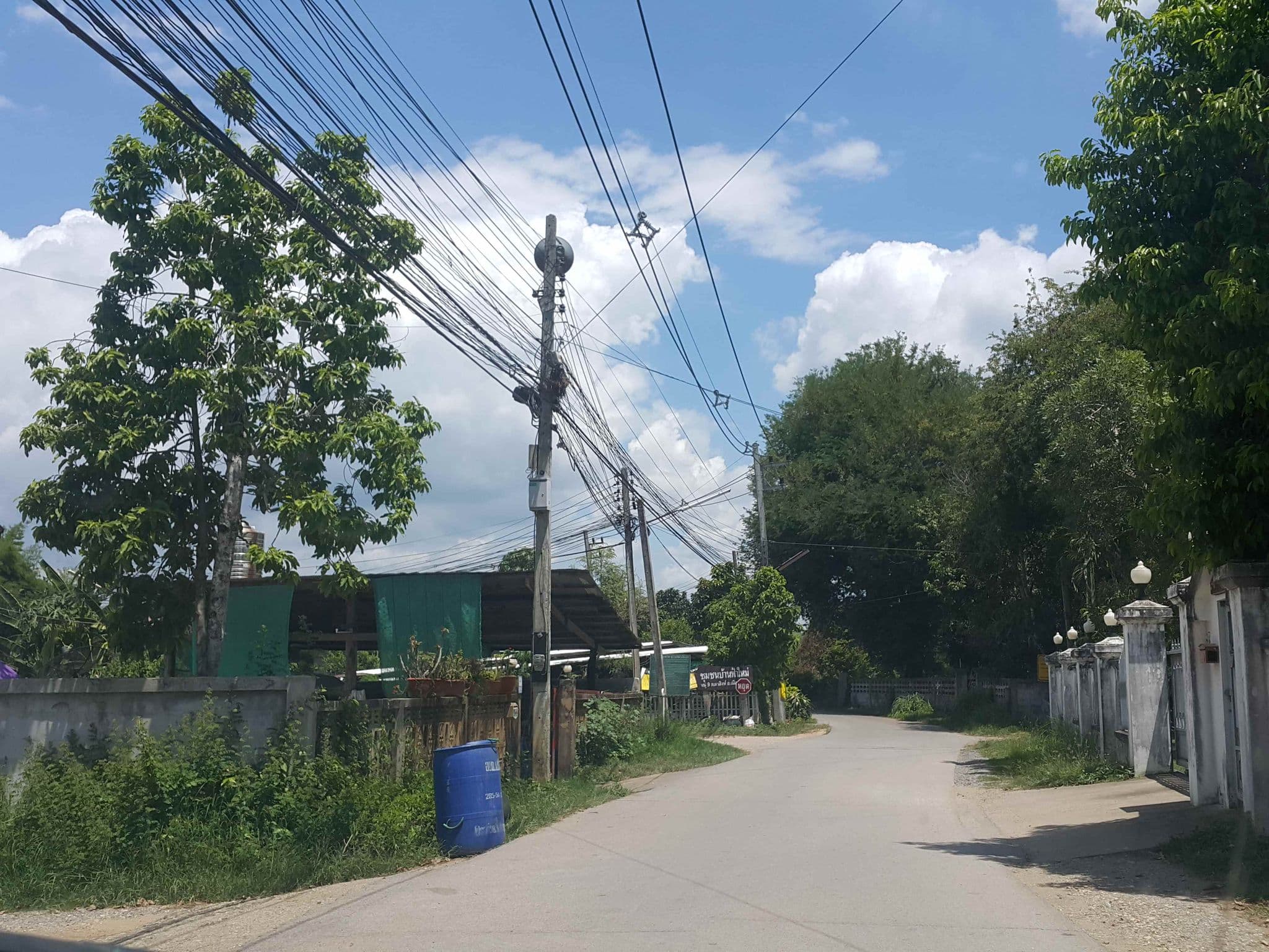 Street view near โรงแรมเอื้องคำ Hotel Nan, Nan — © jrcarlsen (CC BY-SA · Mapillary)