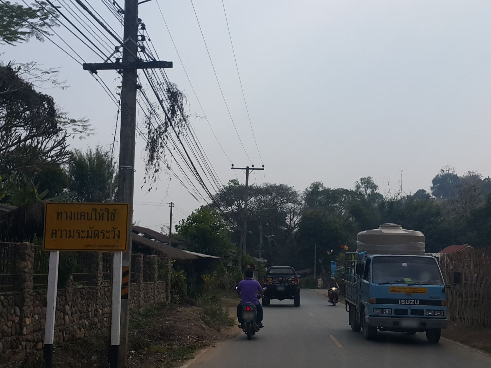 Street view near Ashi  Boutique Guesthouse @Chiang Dao, Ban Mae Waen — © jrcarlsen (CC BY-SA · Mapillary)