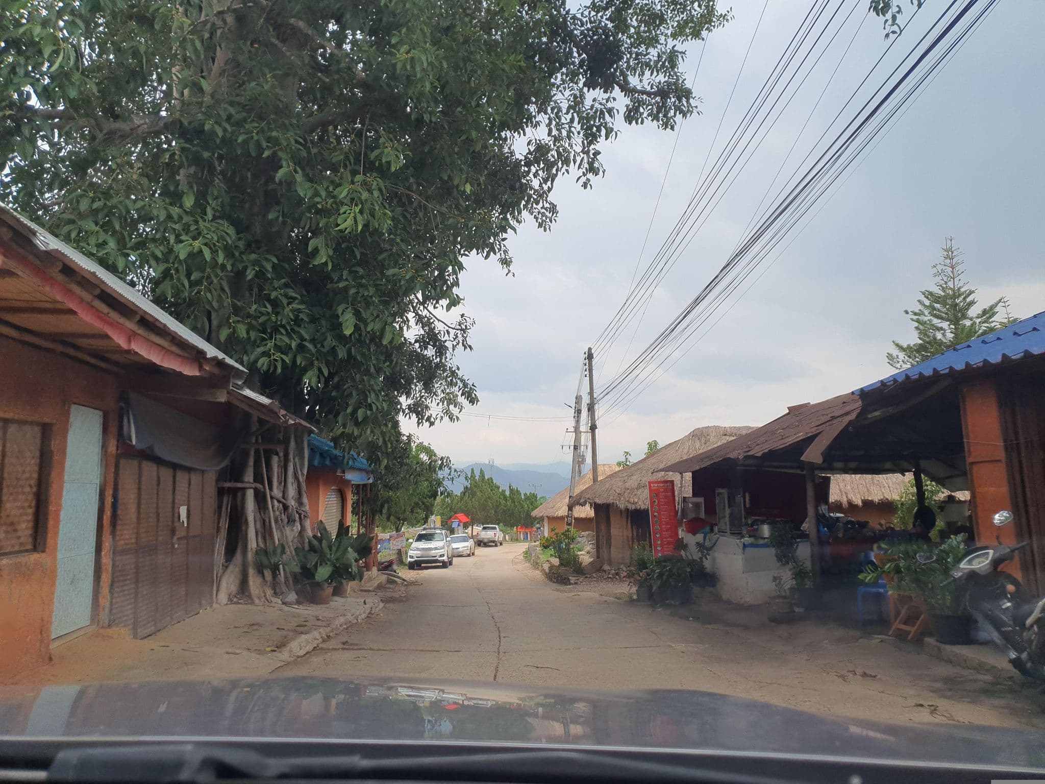 Street view near The Pai Resort, Pai — © jrcarlsen (CC BY-SA · Mapillary)