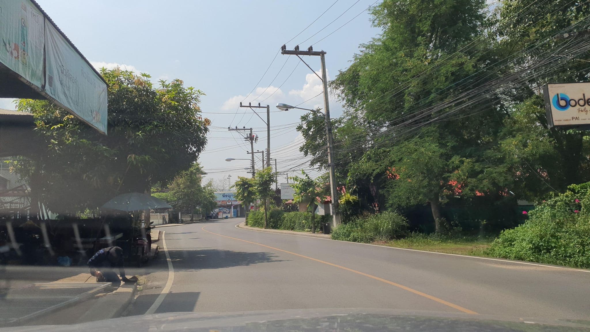 Street view near Pai River Curve Resort, Pai — © jrcarlsen (CC BY-SA · Mapillary)