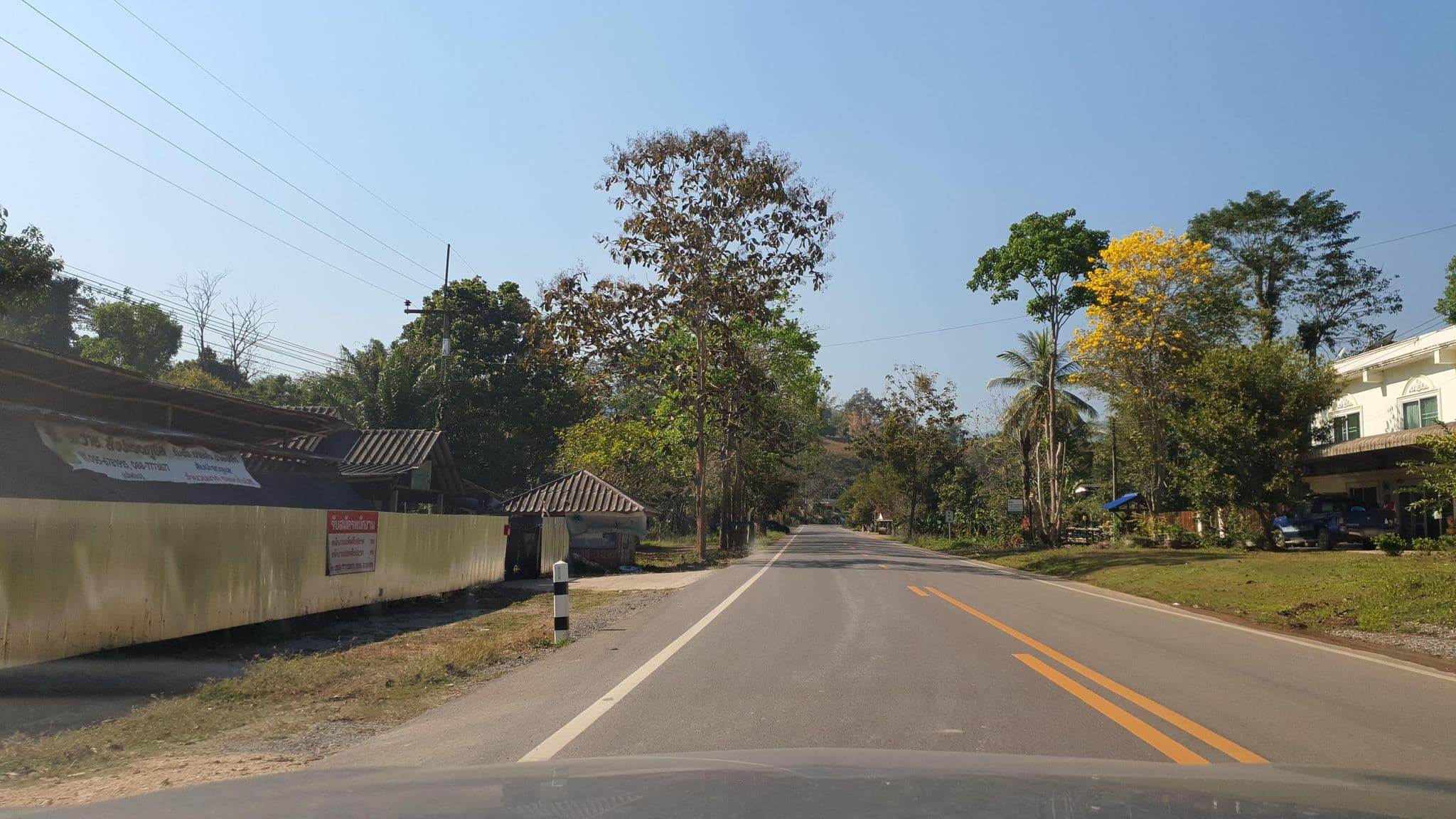 Street view near ปางขุนกรณ์ โฮมสเตย์ จ.เชียงราย, Chiang Rai — © jrcarlsen (CC BY-SA · Mapillary)