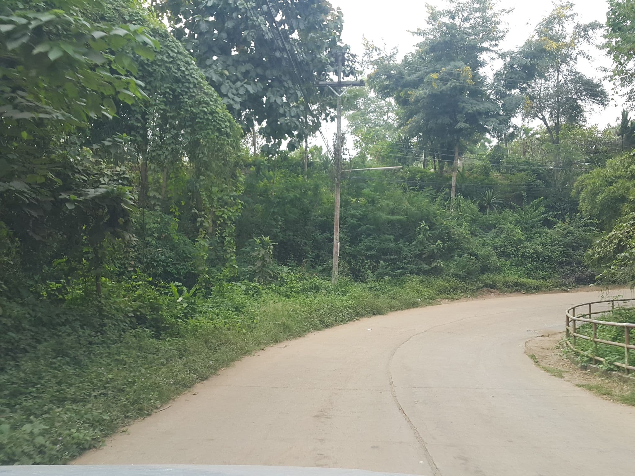 Street view near Kwang House, Pai — © jrcarlsen (CC BY-SA · Mapillary)