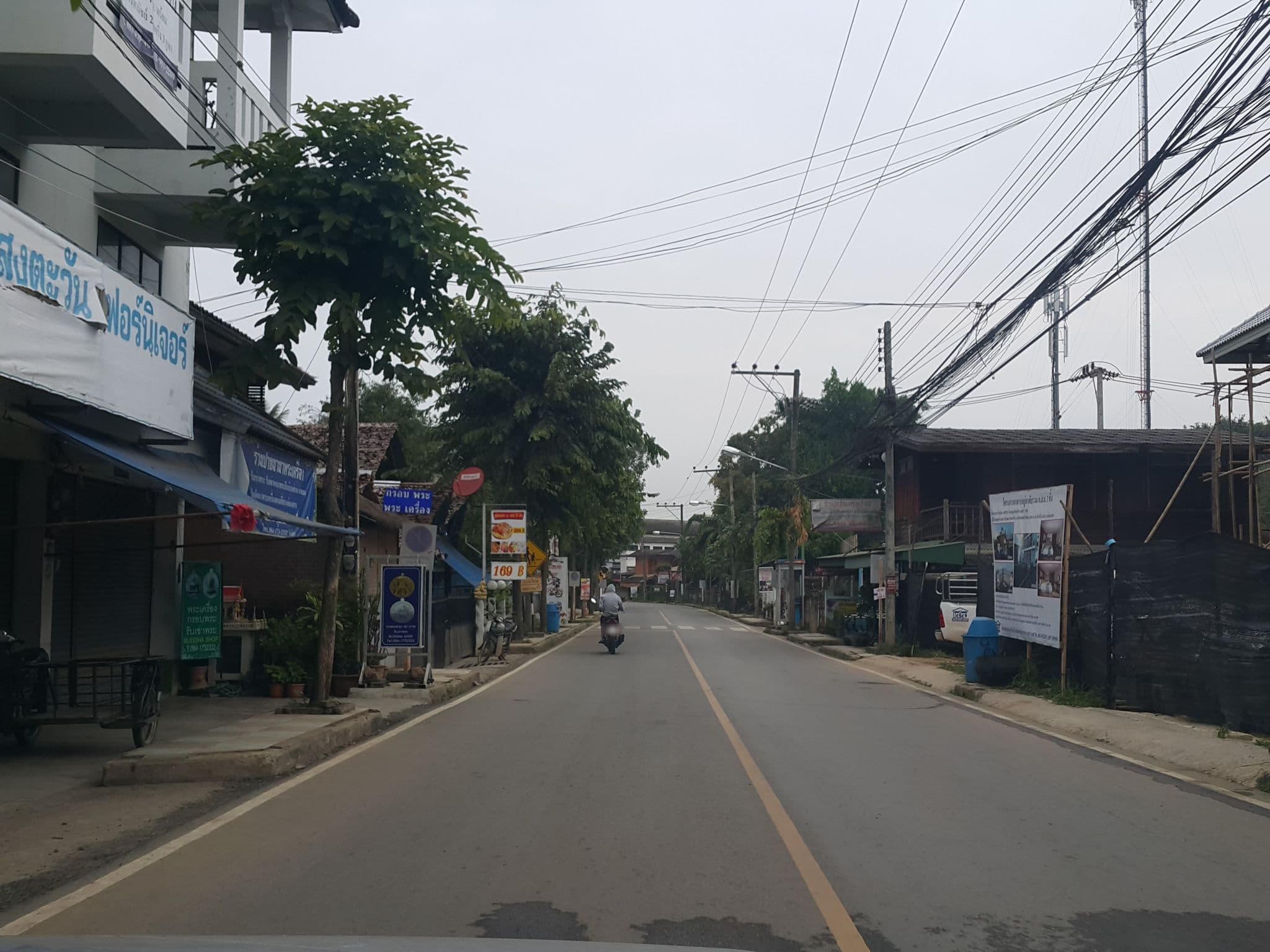 Street view near Ai Pai Hotel By Pentor Group, Pai — © jrcarlsen (CC BY-SA · Mapillary)